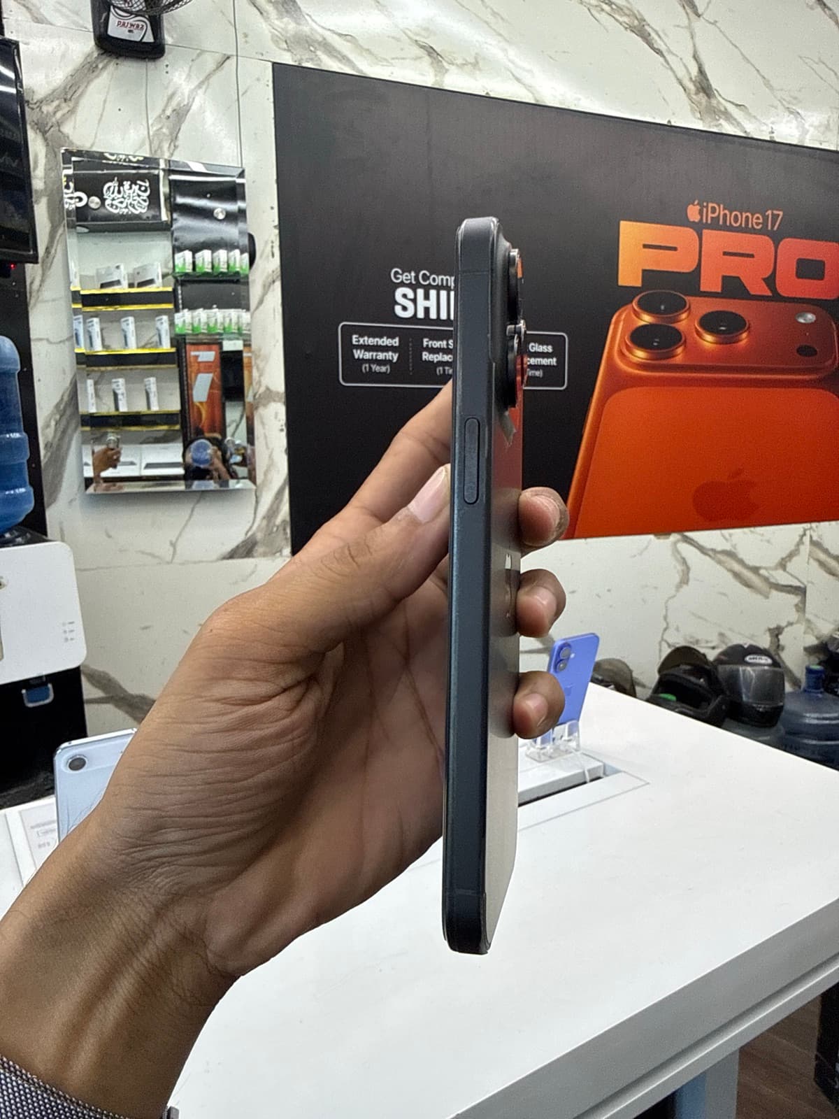 Apple iPhone 15 Pro Max 256GB in Black Titanium — photo 3