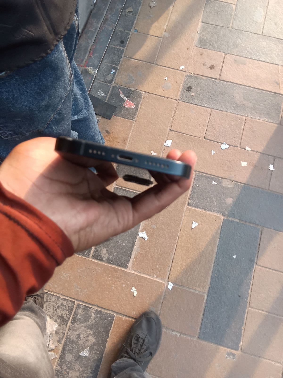 Apple iPhone 14 Plus 128GB in Midnight — photo 3