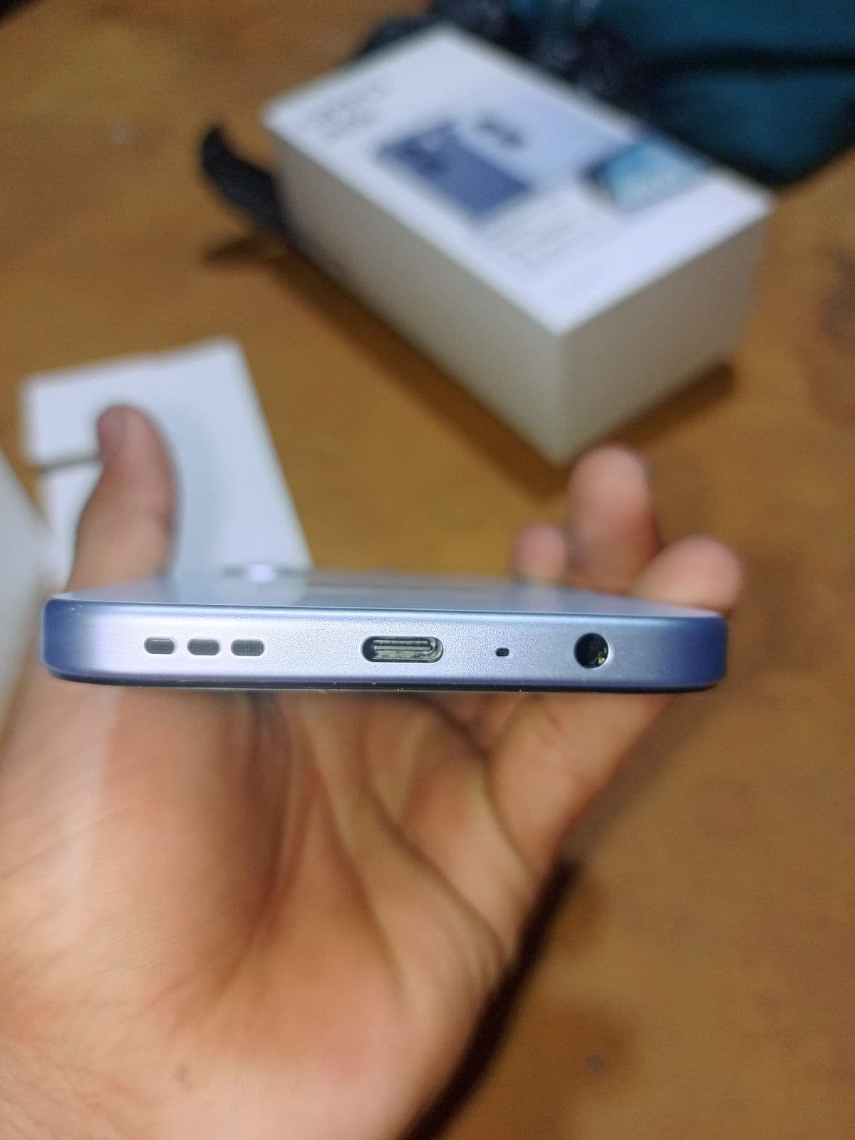 Oppo A6k 6GB / 128GB in Crystal Blue — photo 2