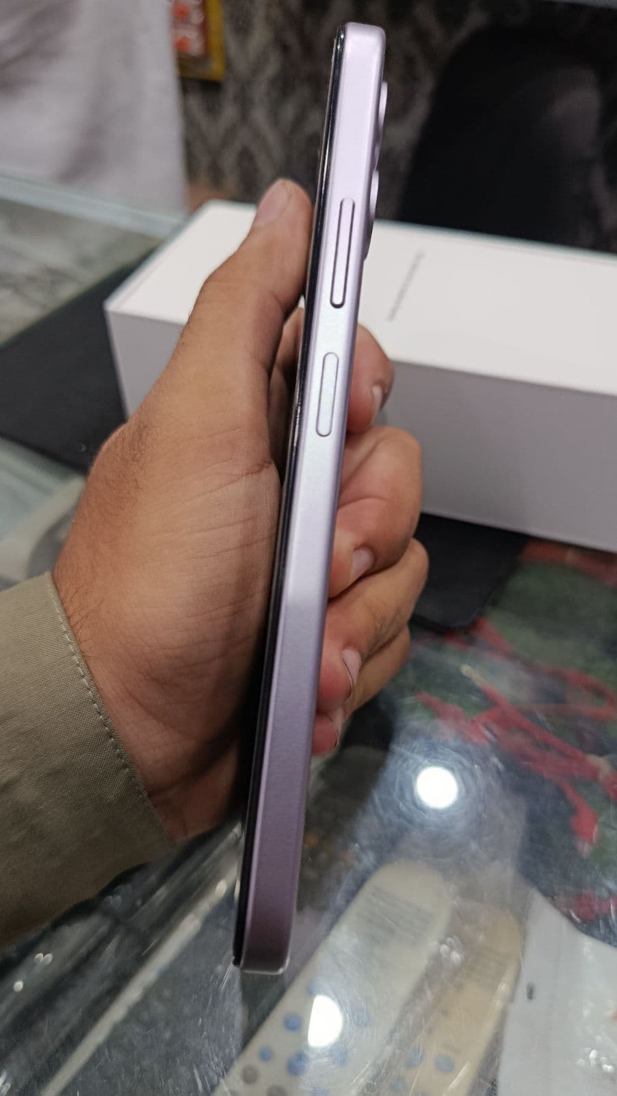 Realme C100i 4GB / 128GB in Dawn Purple — photo 2