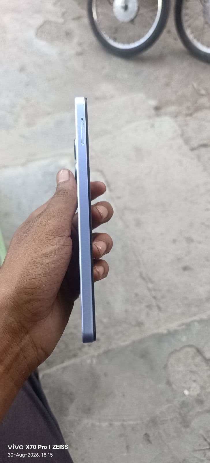 Vivo Y05 4GB / 64GB in Haze Blue — photo 4