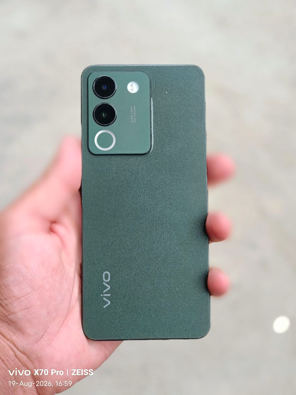 Vivo V29e · 8GB / 256GB