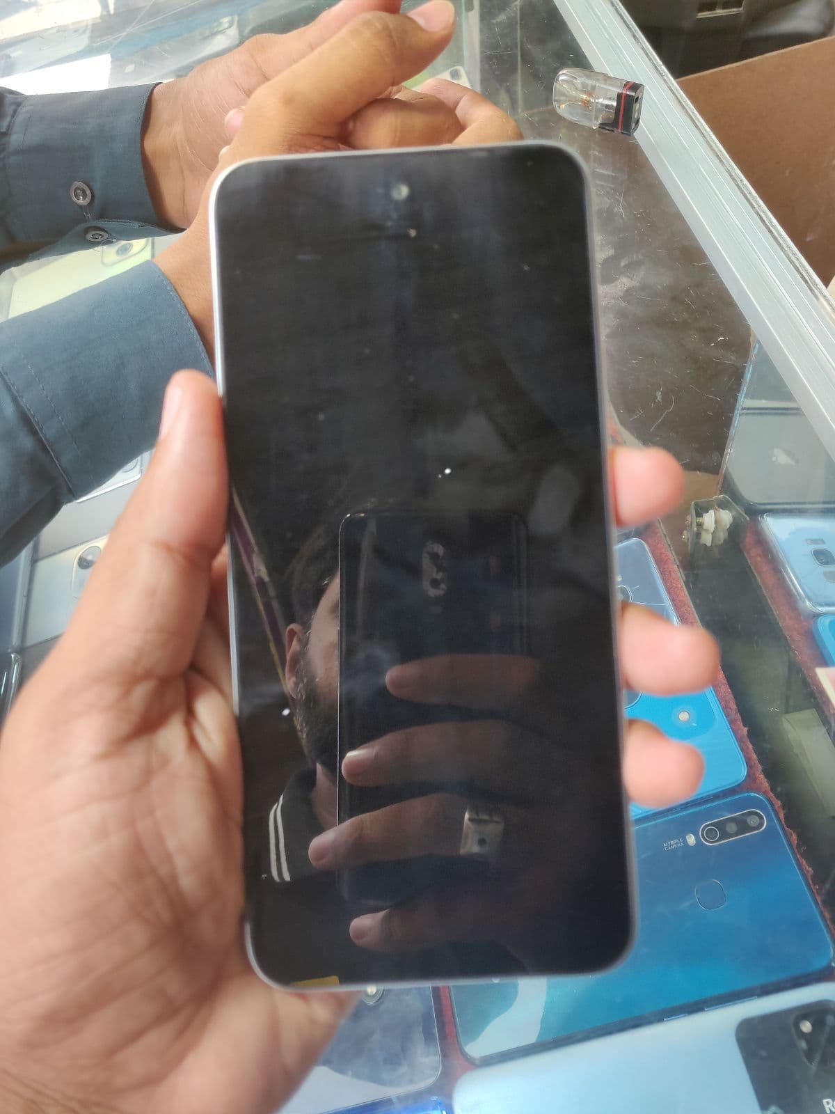 Infinix Smart 10 Plus 4GB / 128GB in Titanium Silver — photo 3