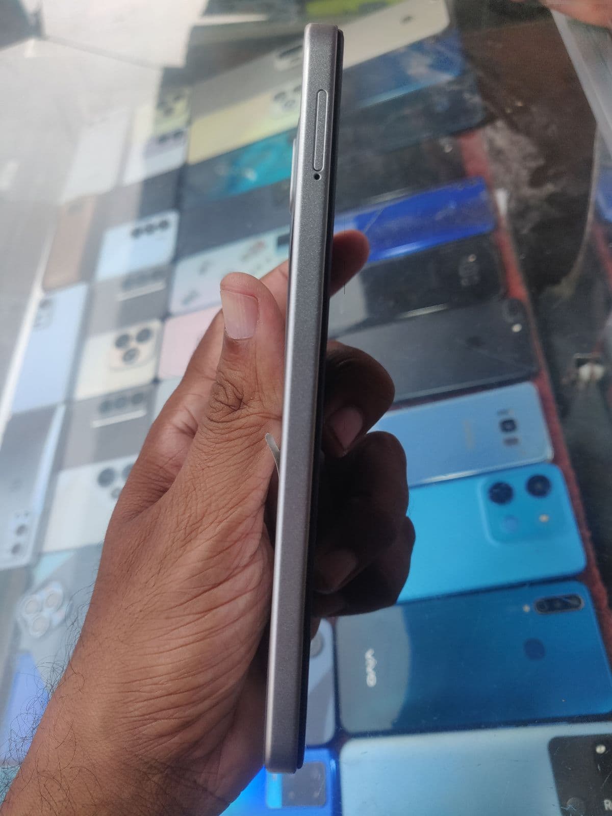 Infinix Smart 9 HD 4GB / 64GB in Neo Titanium — photo 2