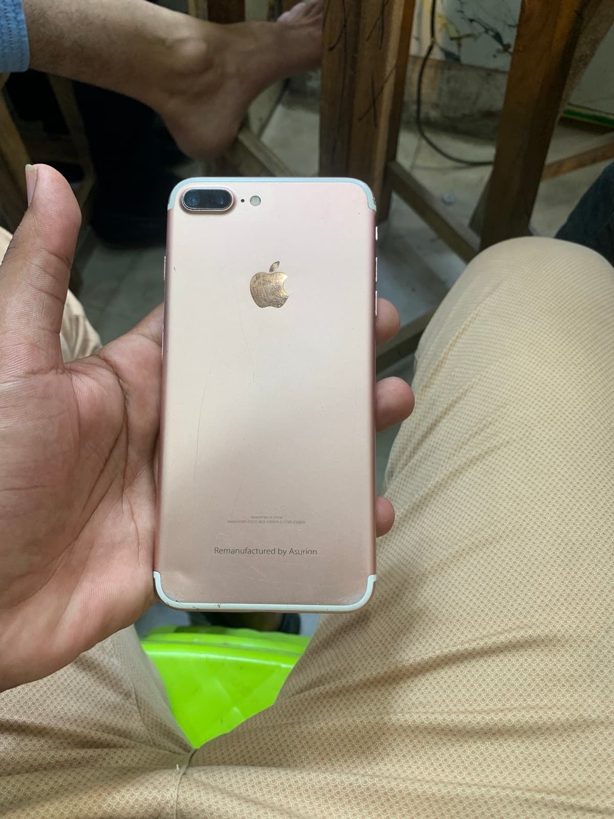 iPhone 7 Plus · 32GB
