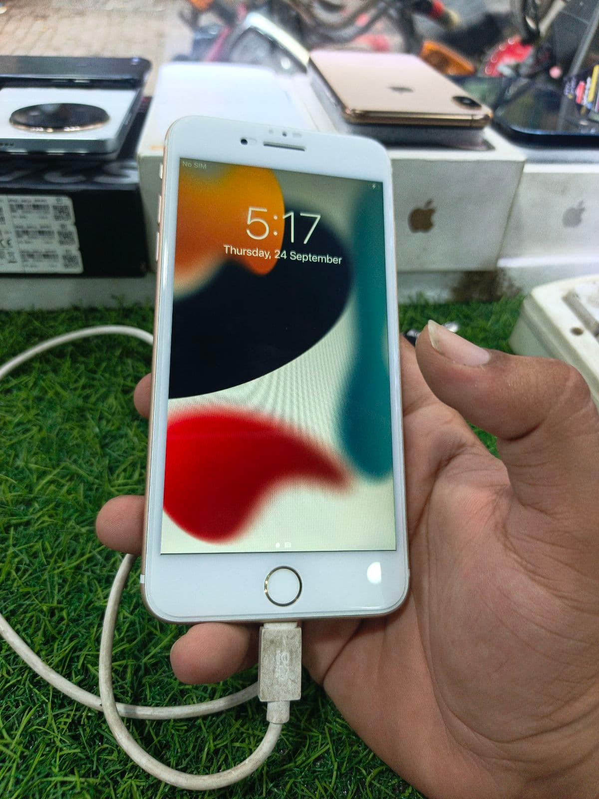 Apple iPhone 7 Plus 128GB in Rose Gold — photo 3