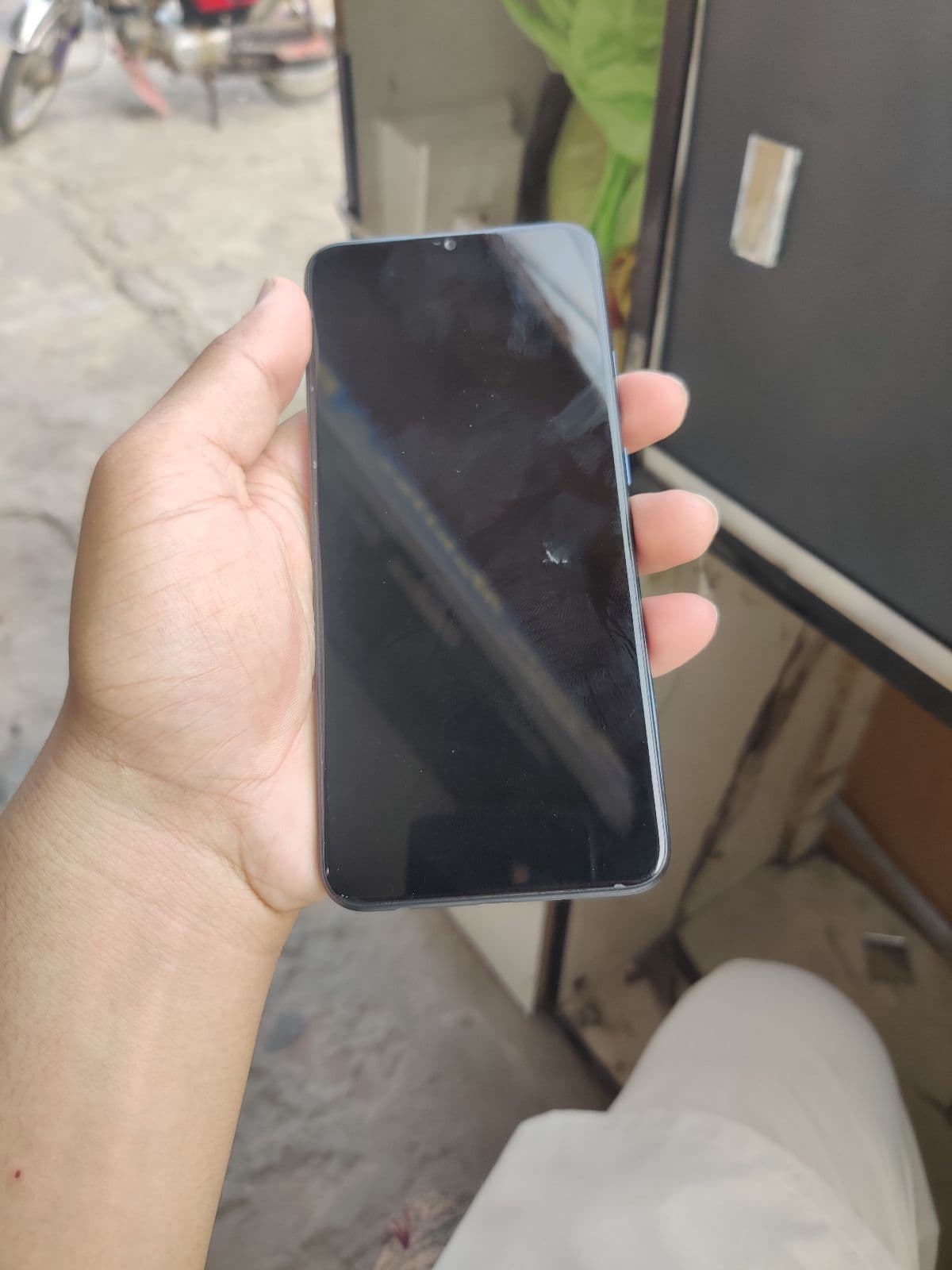 Oppo A15s 4GB / 64GB in Dynamic Black — photo 2
