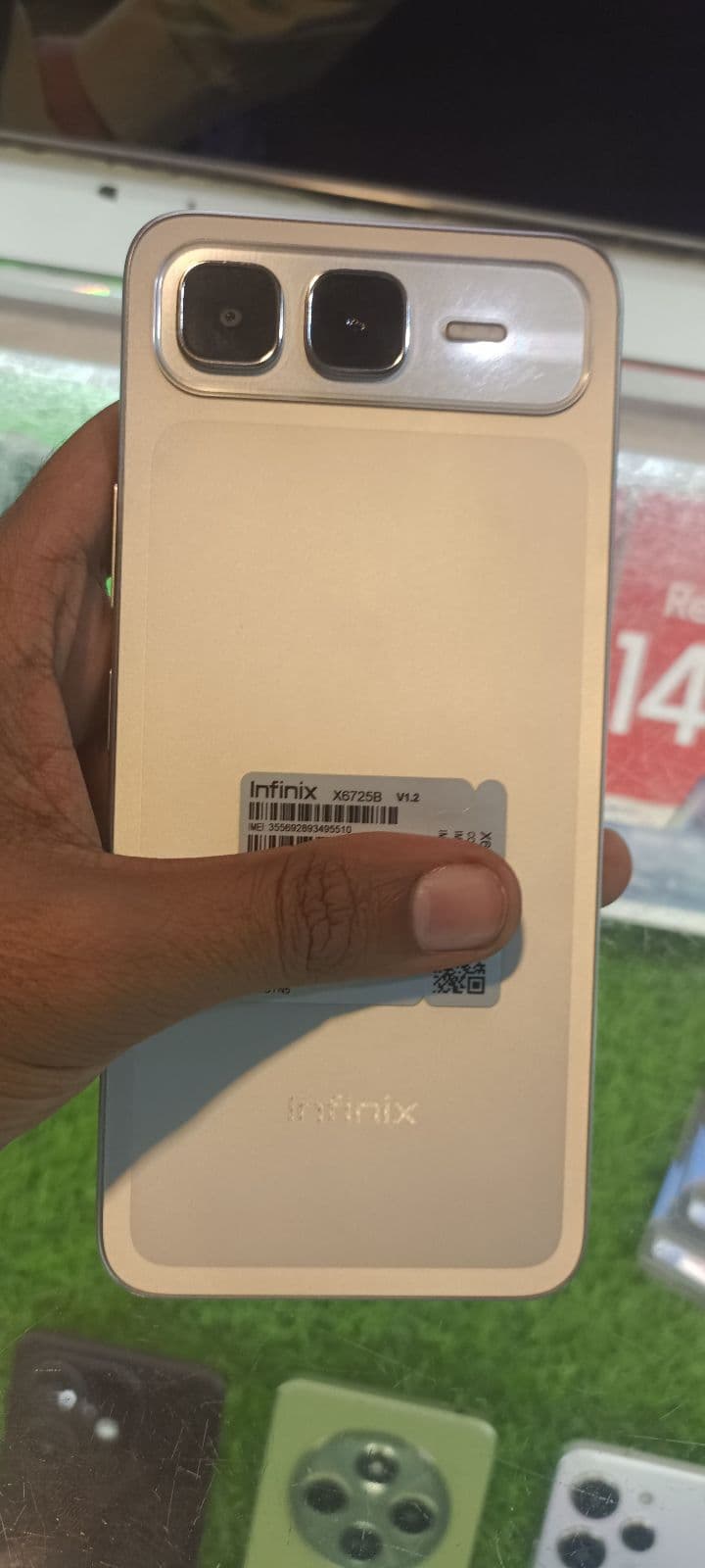 Infinix Smart 10 · 4GB / 128GB