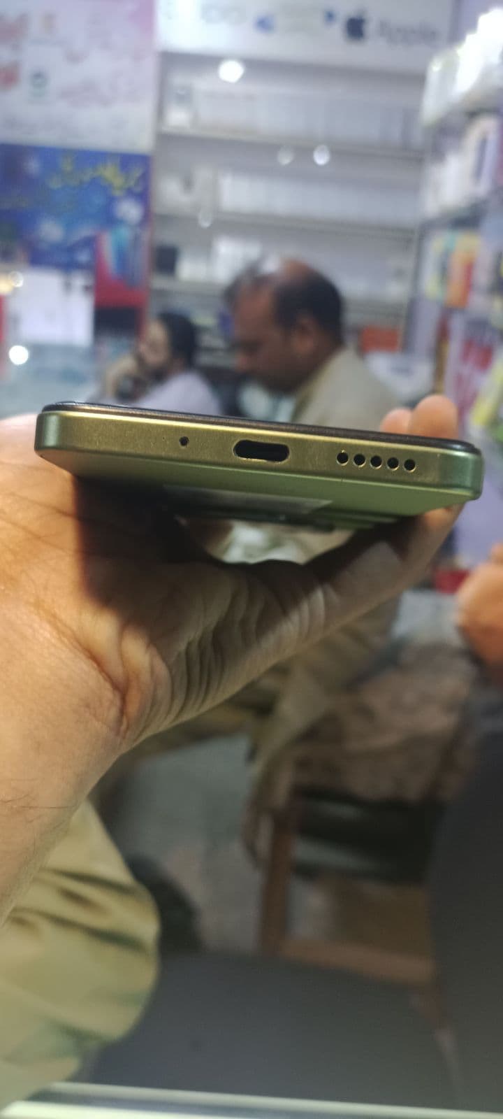 Xiaomi Redmi 14C 6GB / 128GB in Sage Green — photo 3
