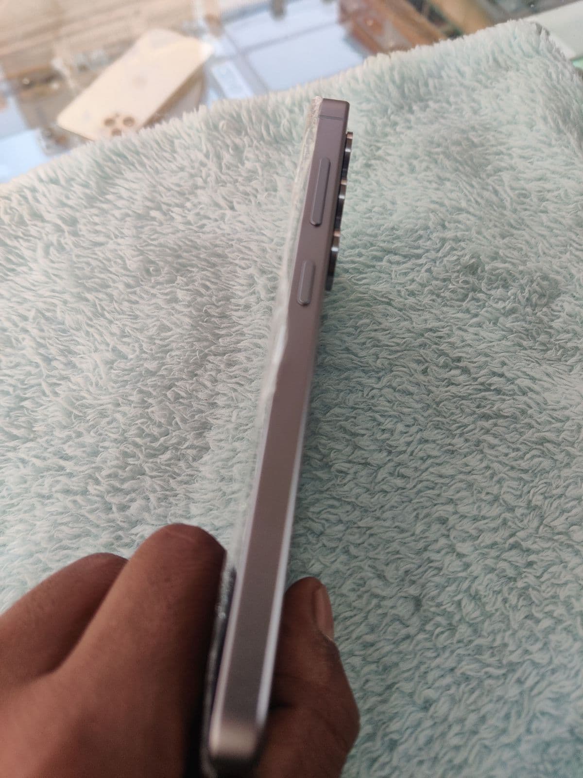 Samsung Galaxy S25 12GB / 128GB in Silver Shadow — photo 3