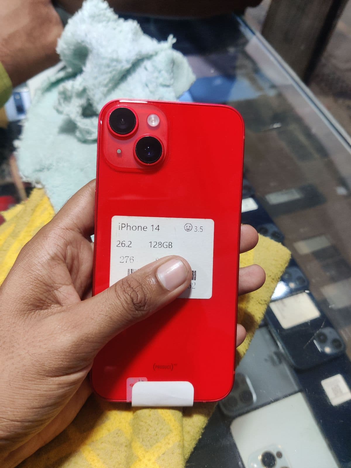 iPhone 14 · 128GB