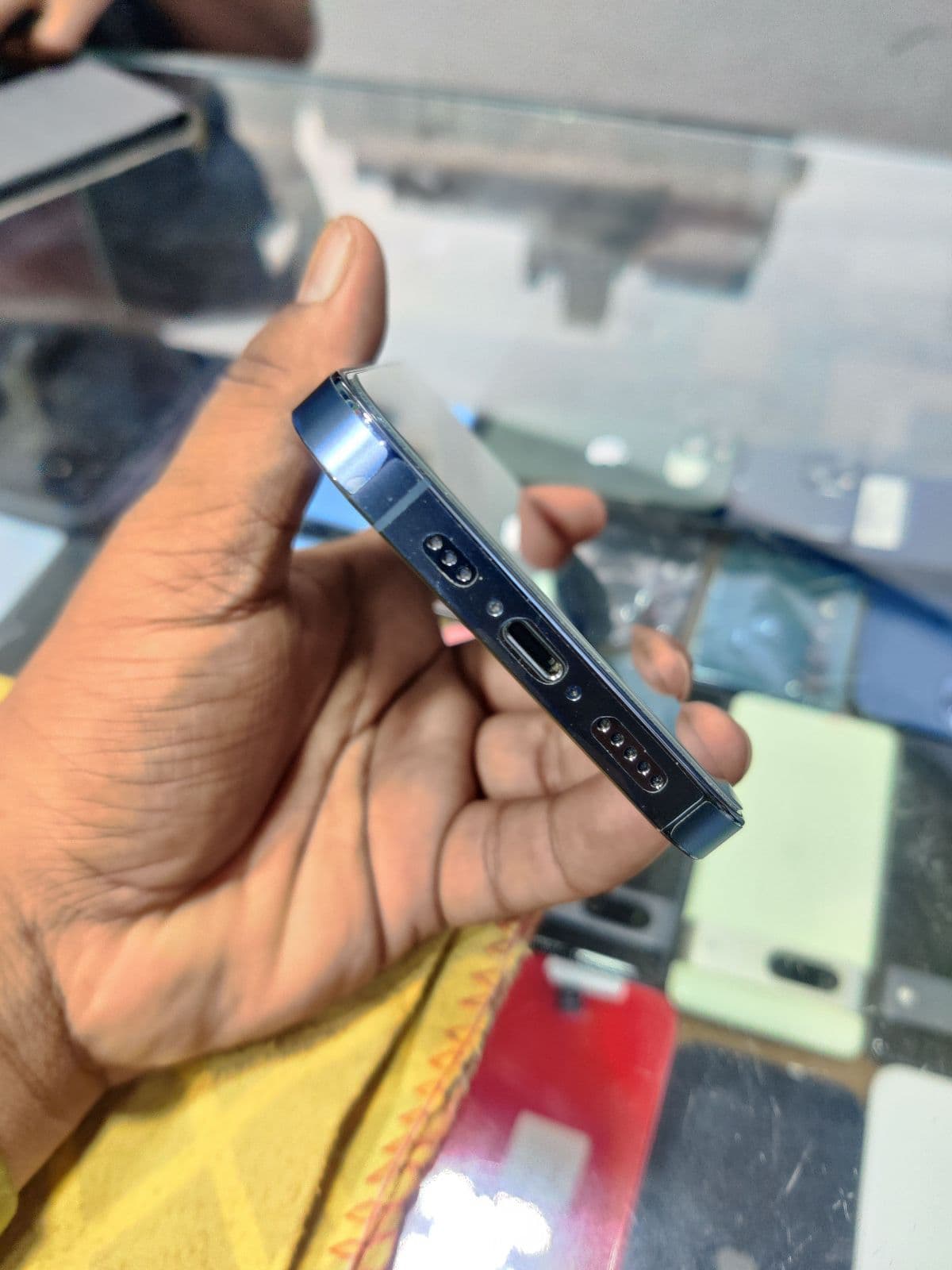 Apple iPhone 13 Pro 128GB in Sierra Blue — photo 4