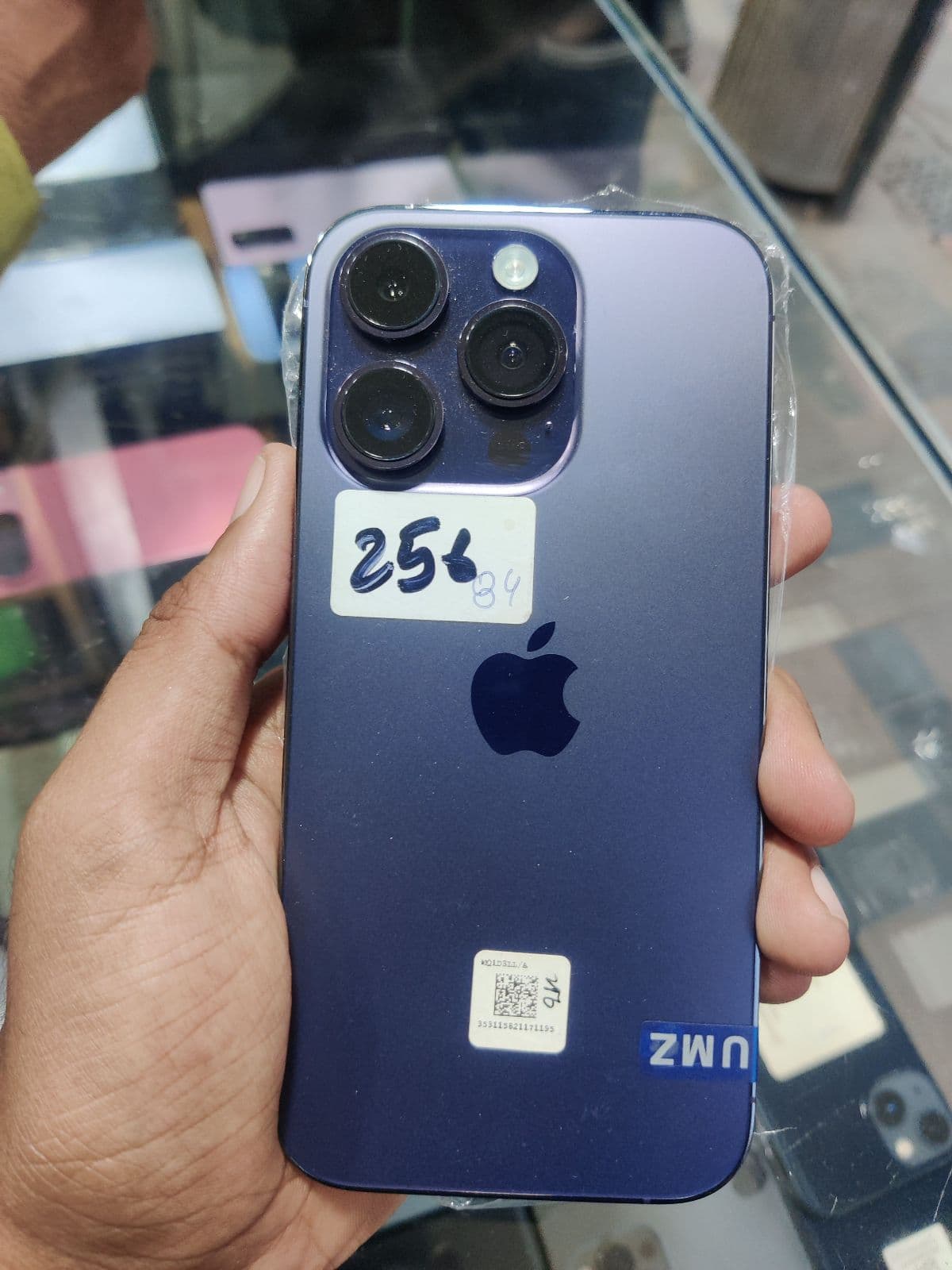 iPhone 14 Pro · 256GB