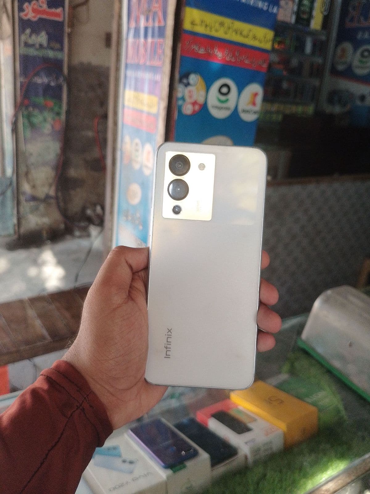 Infinix Note 12 8GB / 128GB in Snowfall — photo 1