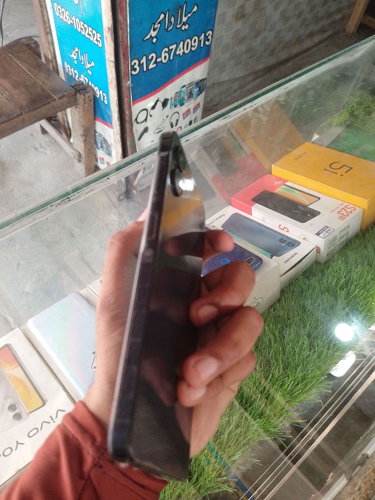 Samsung Galaxy A06 4GB / 64GB in Black — photo 3