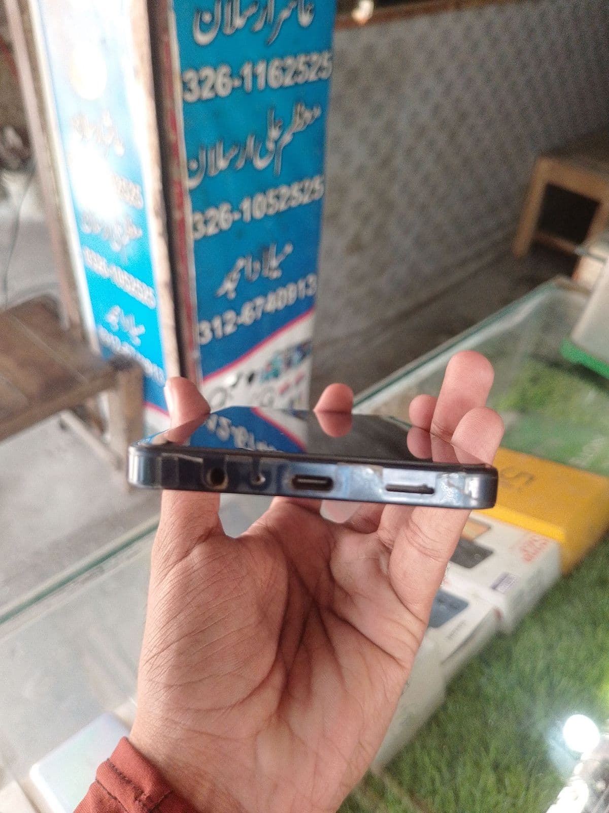 Samsung Galaxy A06 4GB / 64GB in Black — photo 4