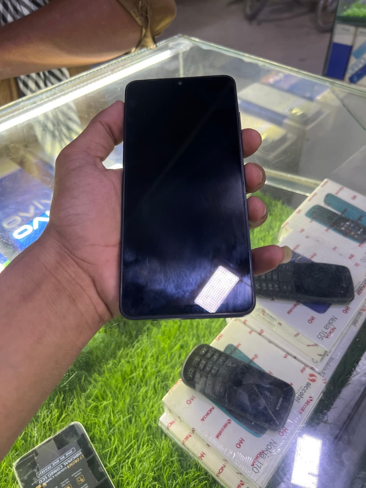 Samsung Galaxy A06 6GB / 128GB in Light Blue — photo 2