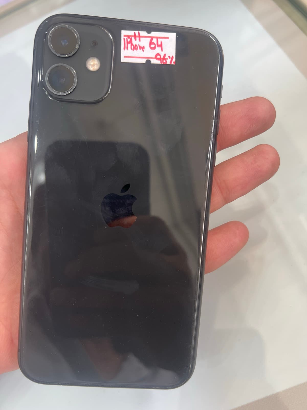 Apple iPhone 11 64GB in Black — photo 2