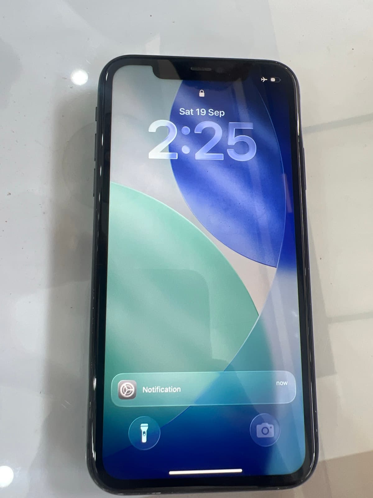 Apple iPhone 11 64GB in Black — photo 1