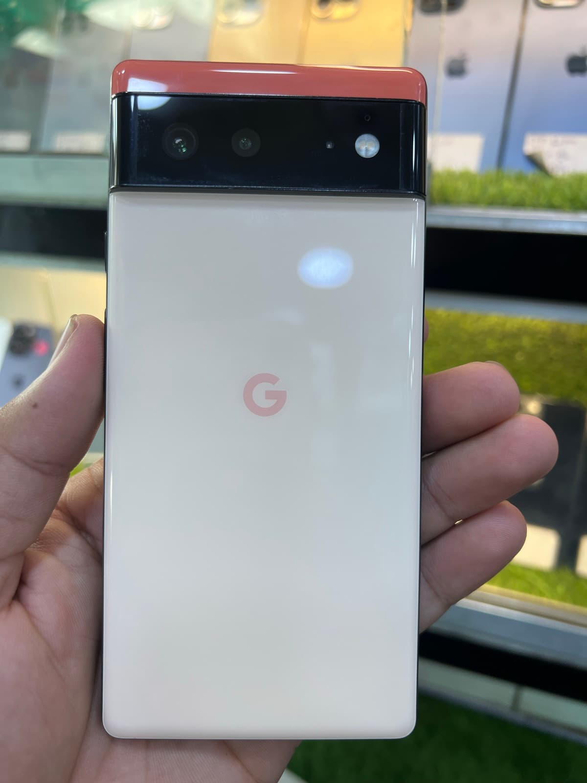 Google Pixel 6 8GB / 128GB in Kinda Coral — photo 5