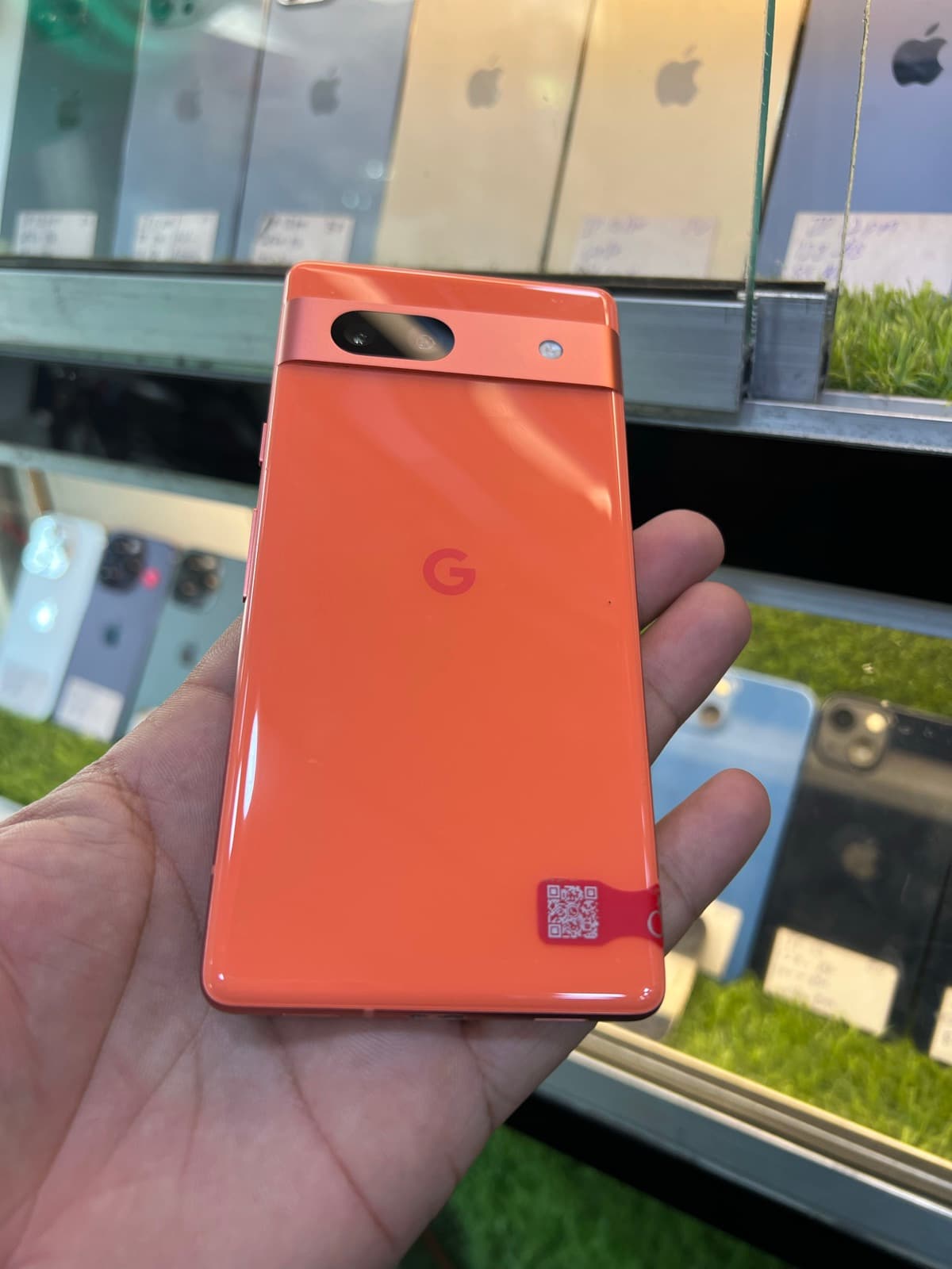 Google Pixel 7a 8GB / 128GB in Coral — photo 3