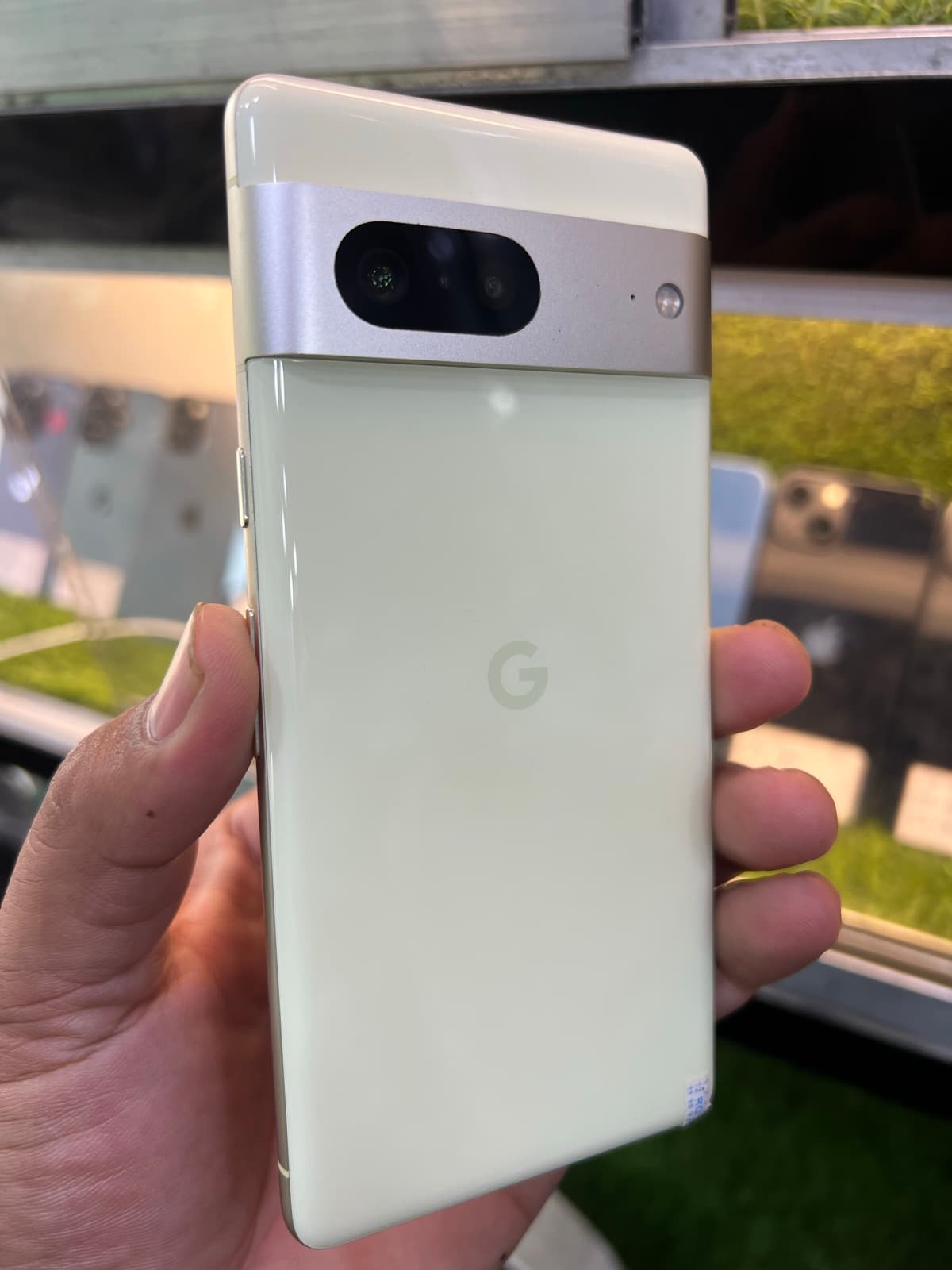 Pixel 7 · 8GB / 128GB