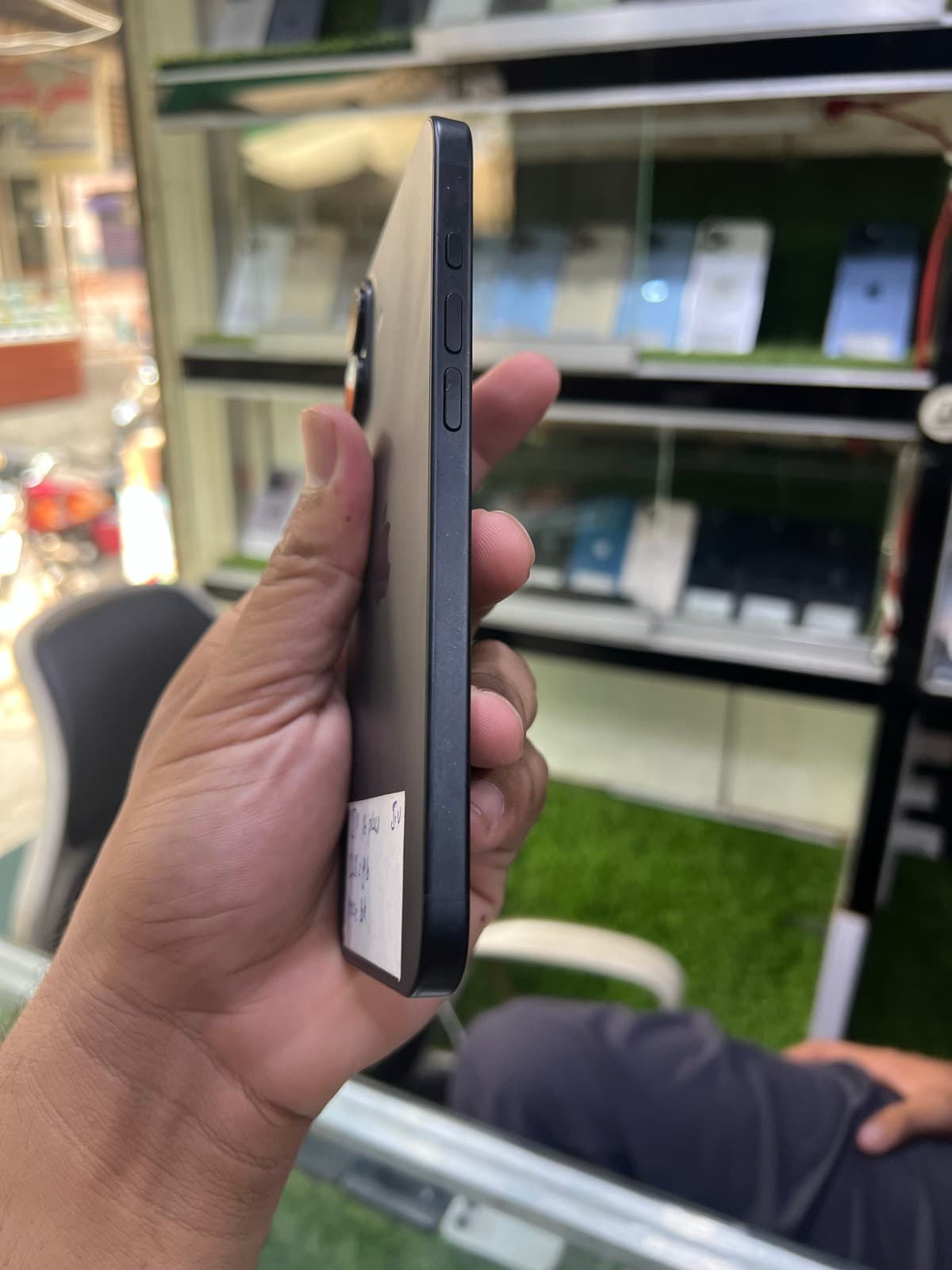 Apple iPhone 16 Plus 128GB in Black — photo 4