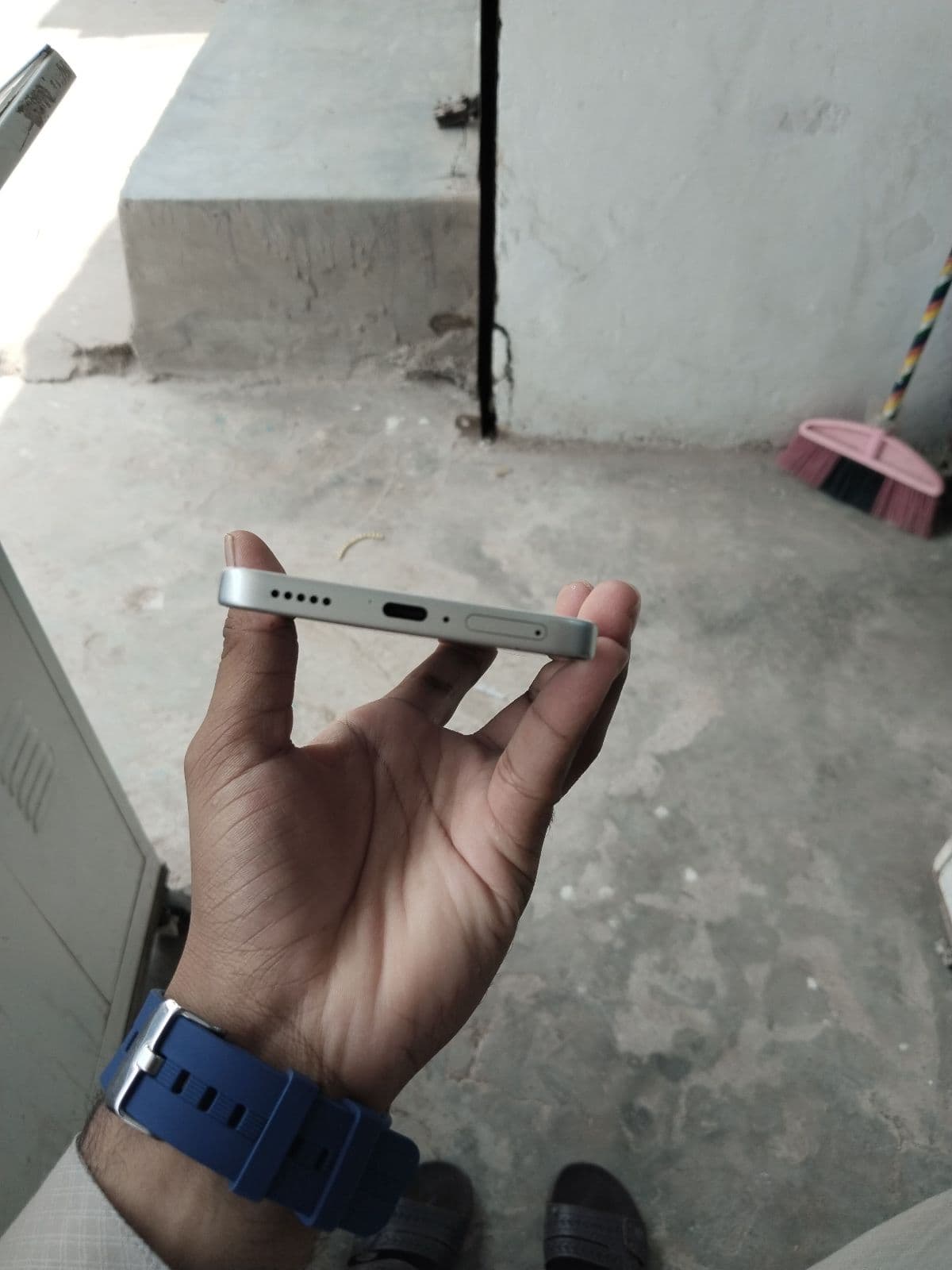 Vivo Y400 5G 8GB / 256GB in Glam White — photo 2