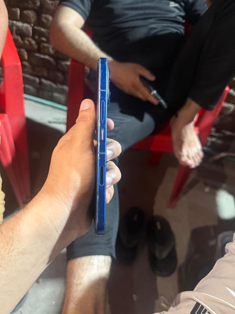 Infinix Note 60 Pro 12GB / 256GB in Deep Ocean Blue — photo 3