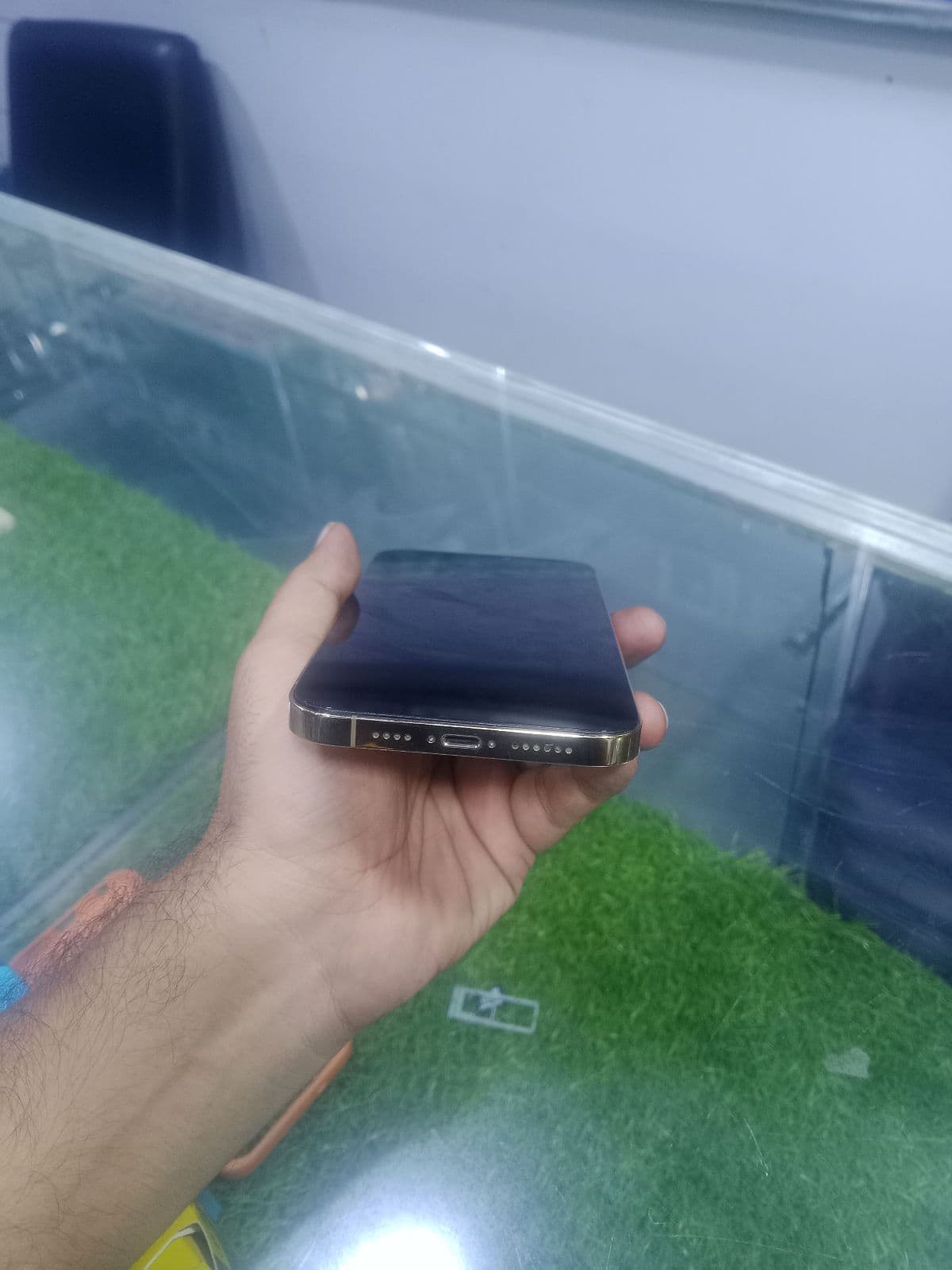 Apple iPhone 12 Pro Max 256GB in Gold — photo 3
