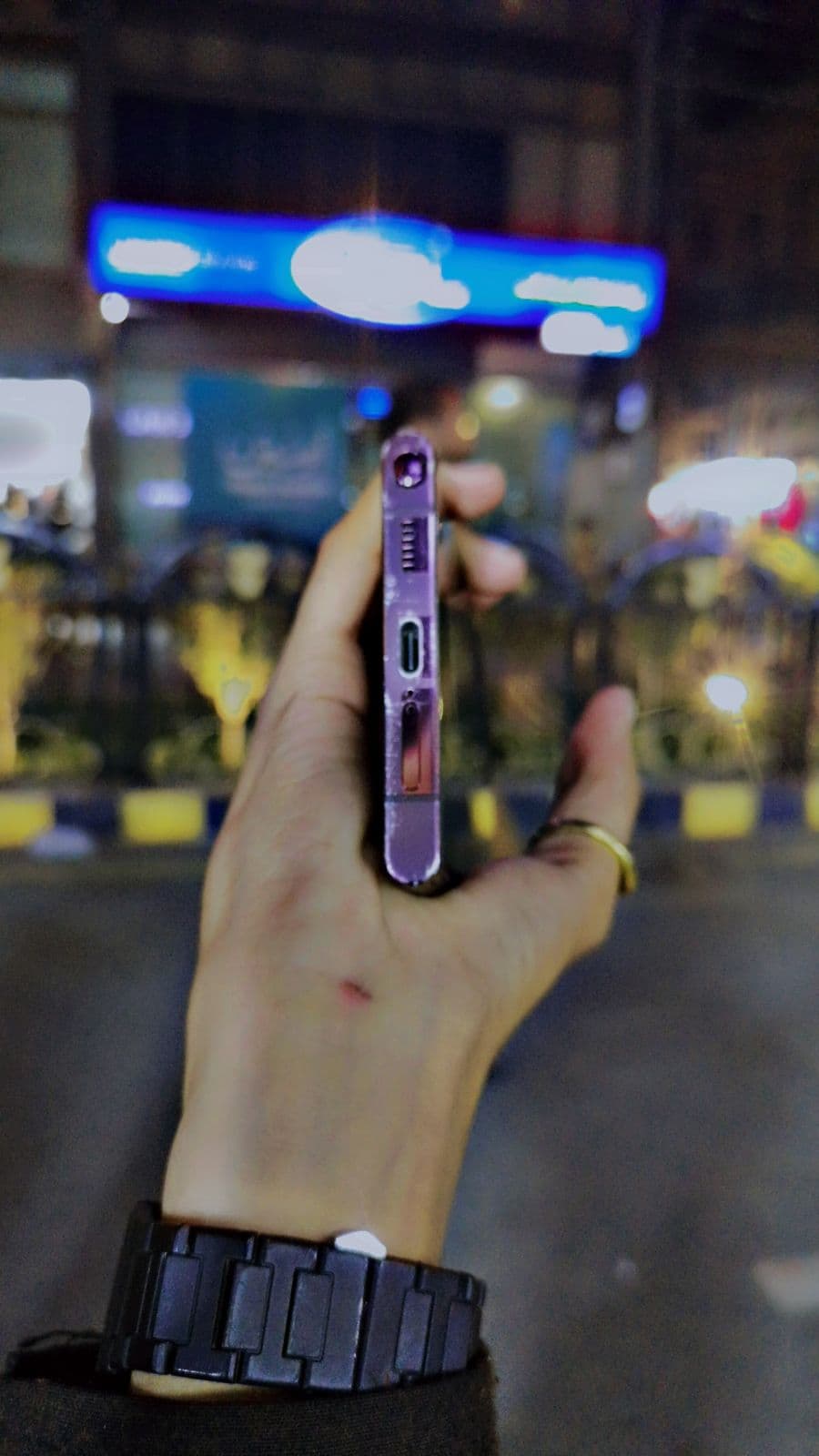Samsung Galaxy S22 Ultra 12GB / 256GB in Burgundy — photo 3
