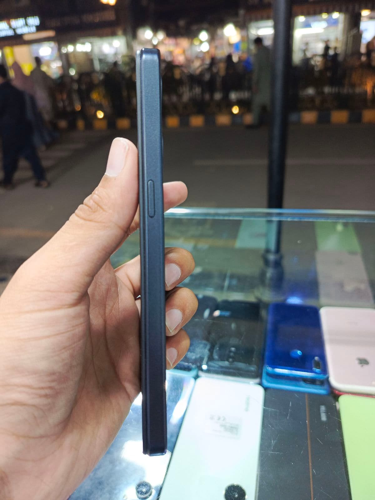 Oppo A78 8GB / 256GB in Mist Black — photo 2