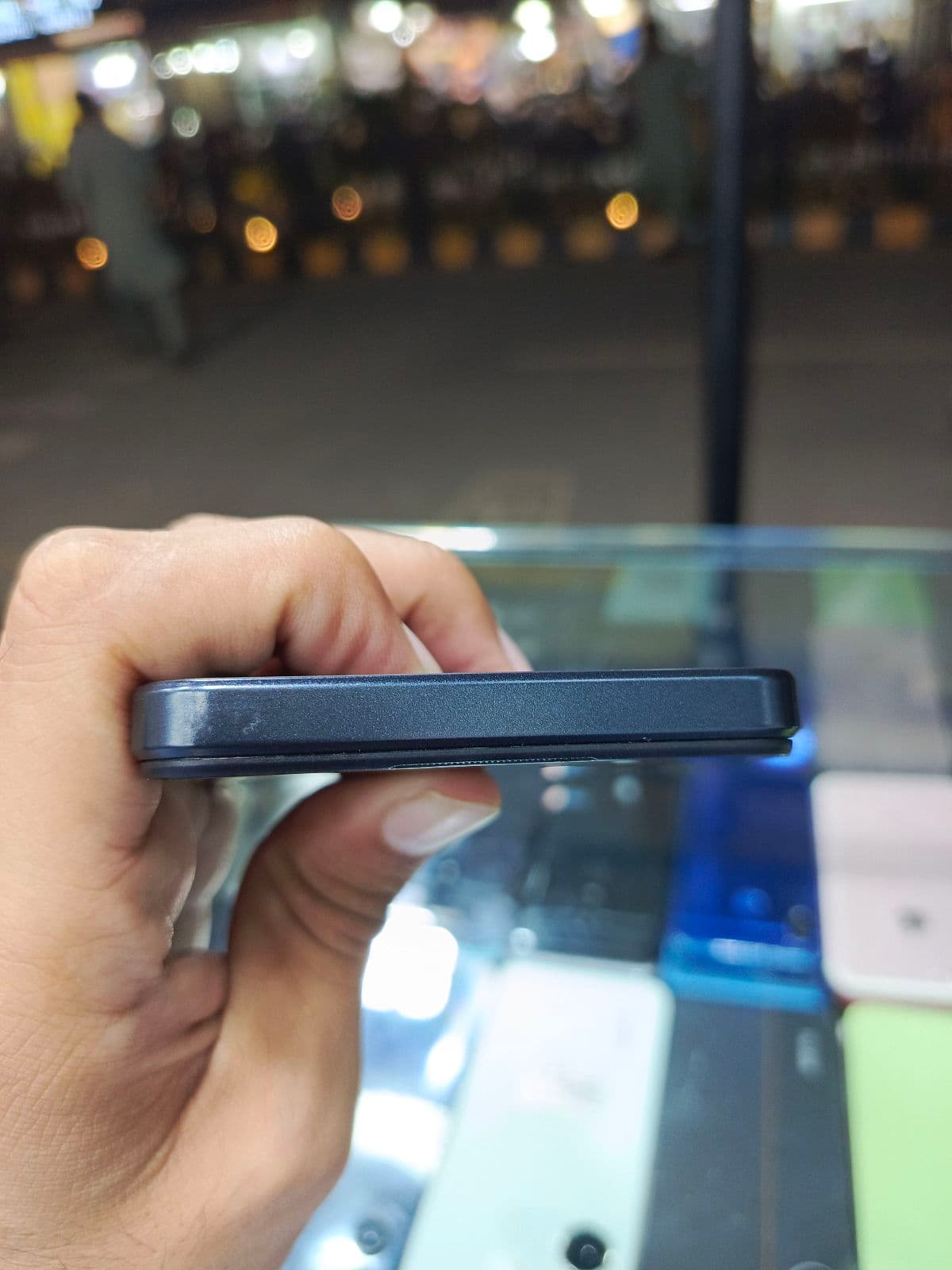Oppo A78 8GB / 256GB in Mist Black — photo 4