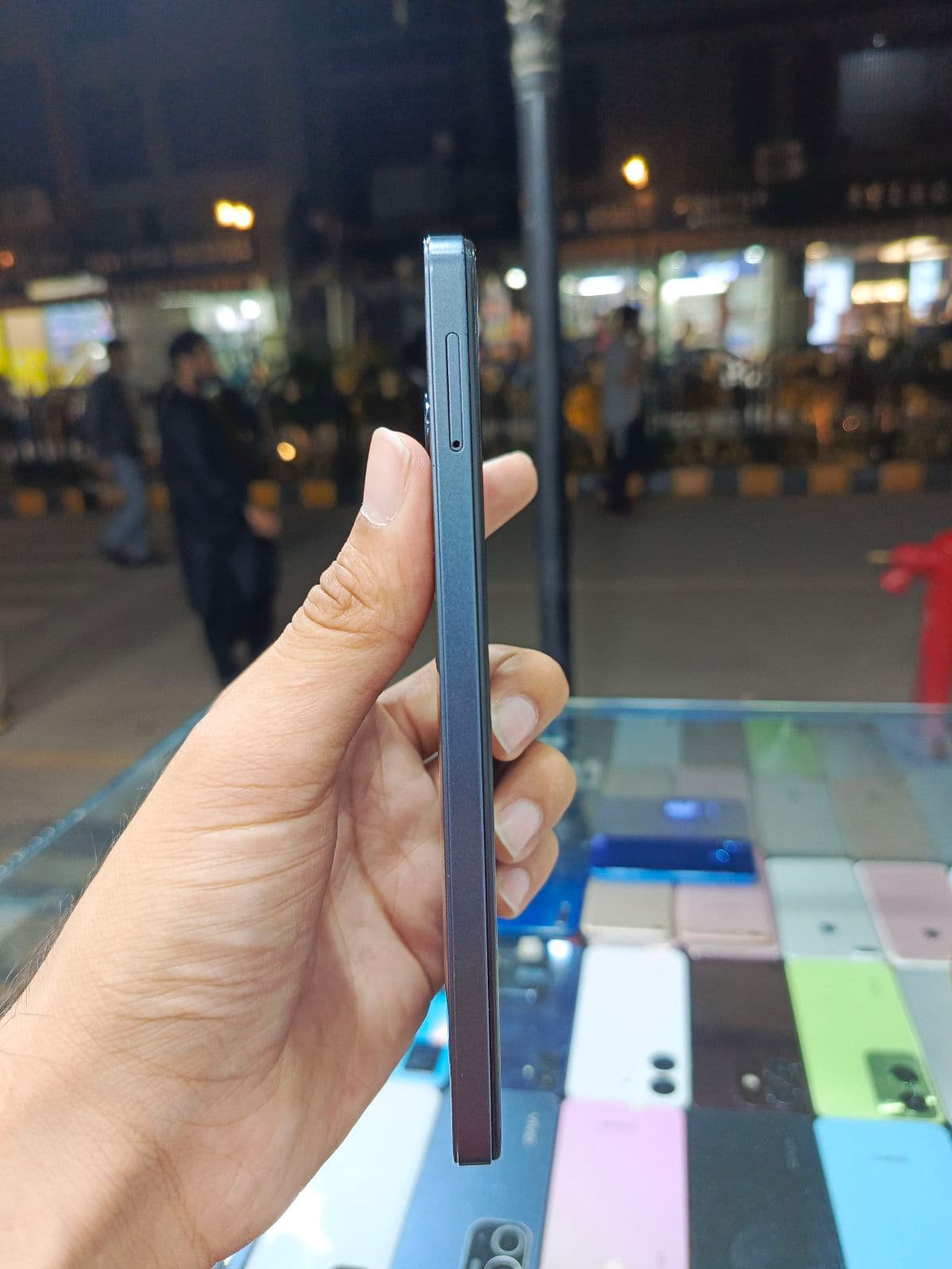 Tecno Spark 20C 4GB / 128GB in Moonlit Black — photo 3