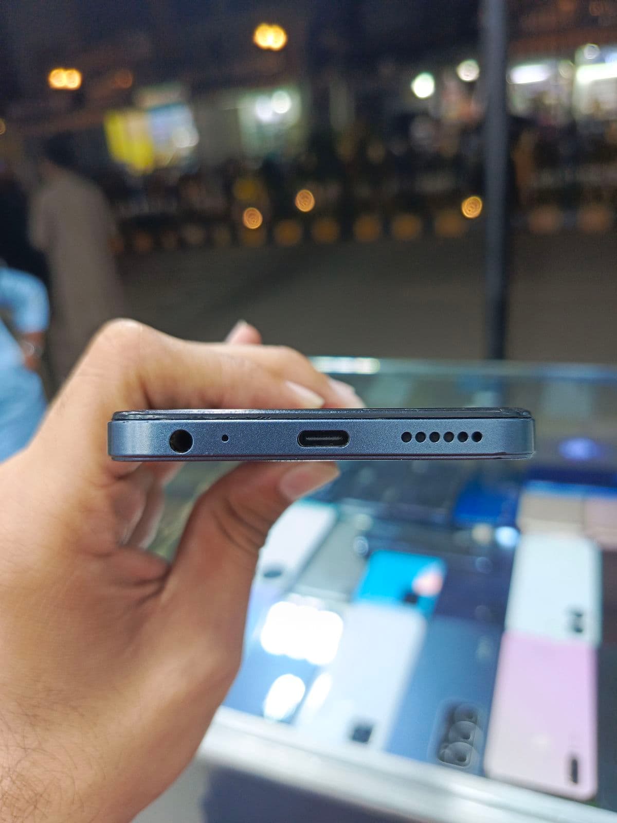 Tecno Spark 20C 4GB / 128GB in Moonlit Black — photo 4