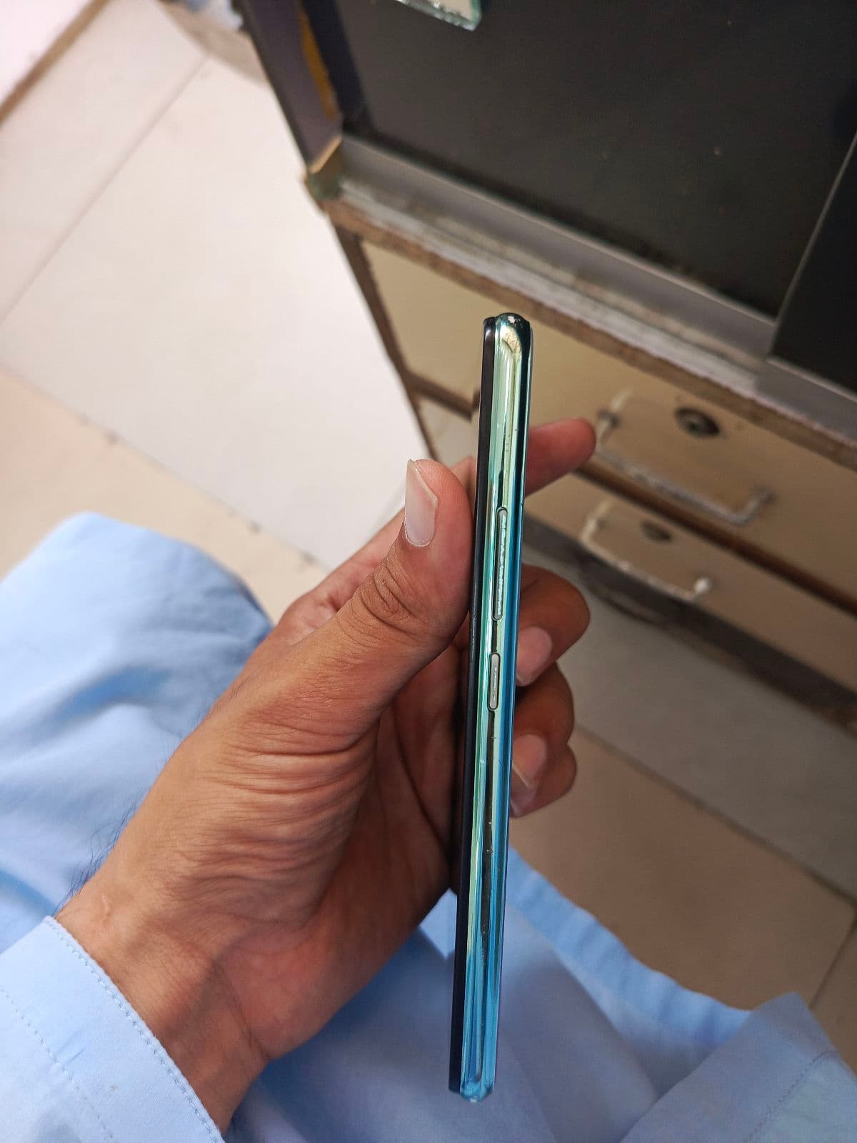 Vivo Y15 4GB / 64GB in Aqua Blue — photo 2