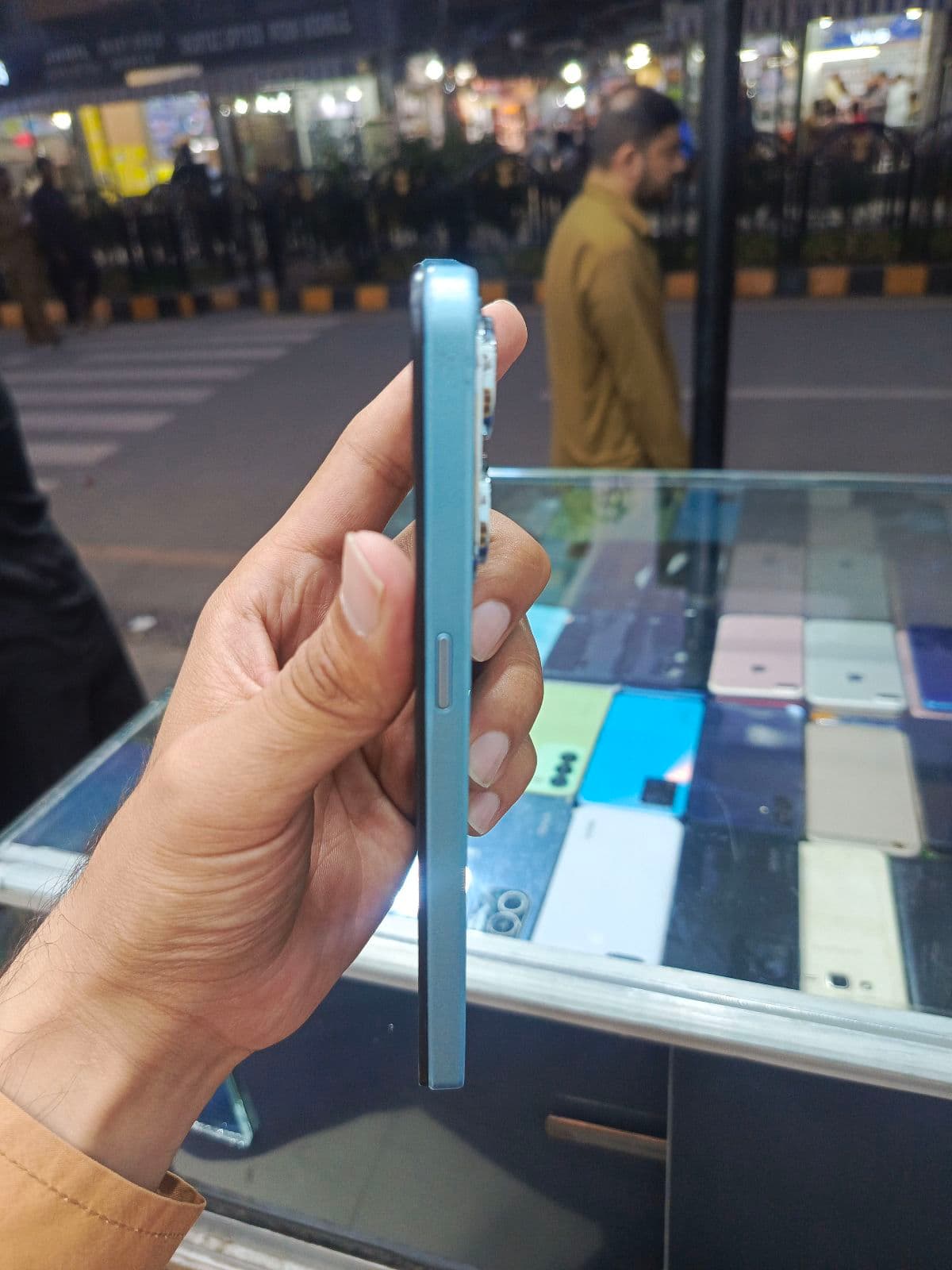 Oppo A3x 4GB / 128GB in Ocean Blue — photo 2
