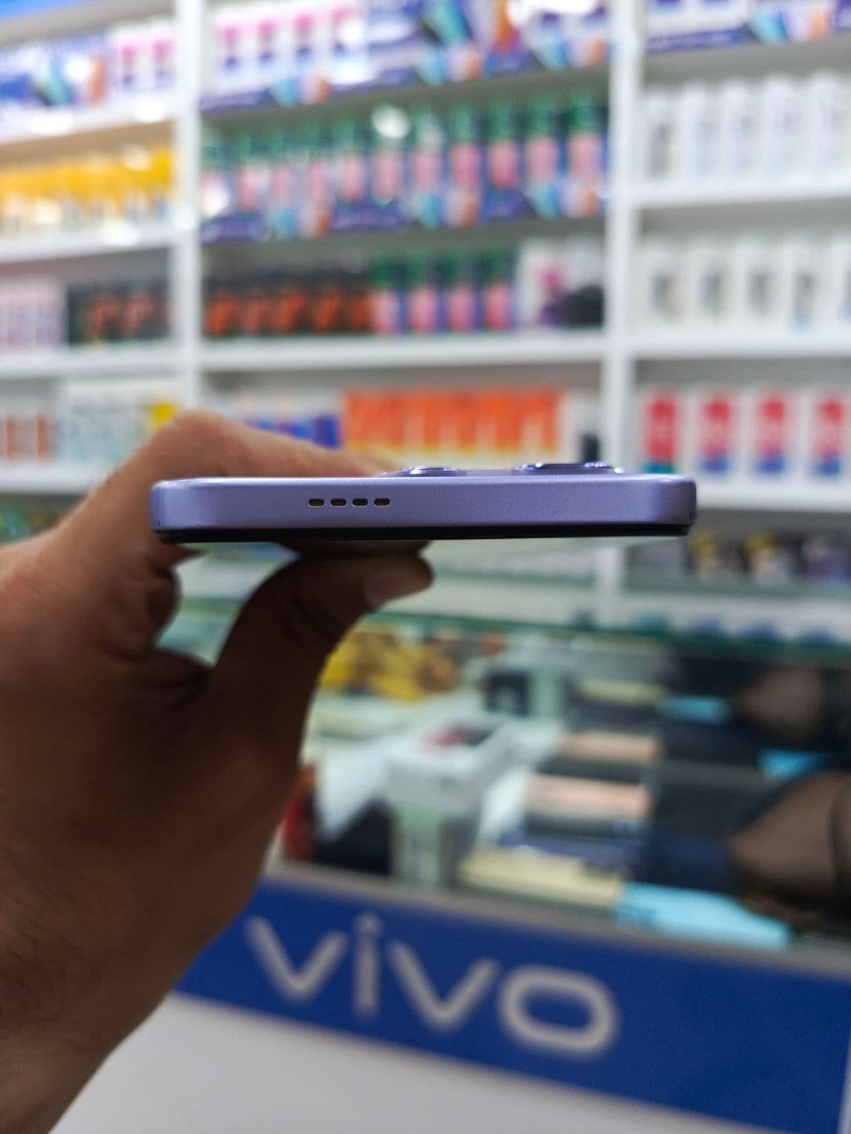 Infinix Hot 50i 4GB / 128GB in Dreamy Purple — photo 3