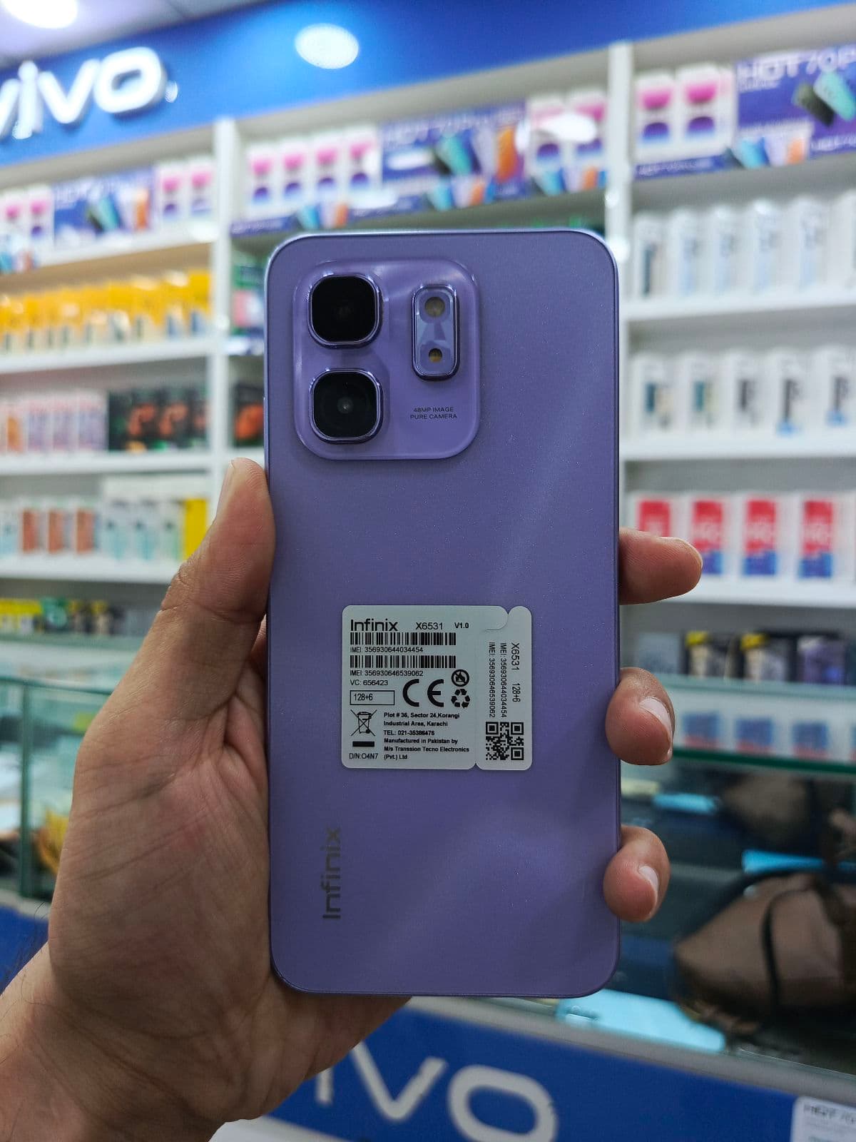 Infinix Hot 50i · 4GB / 128GB