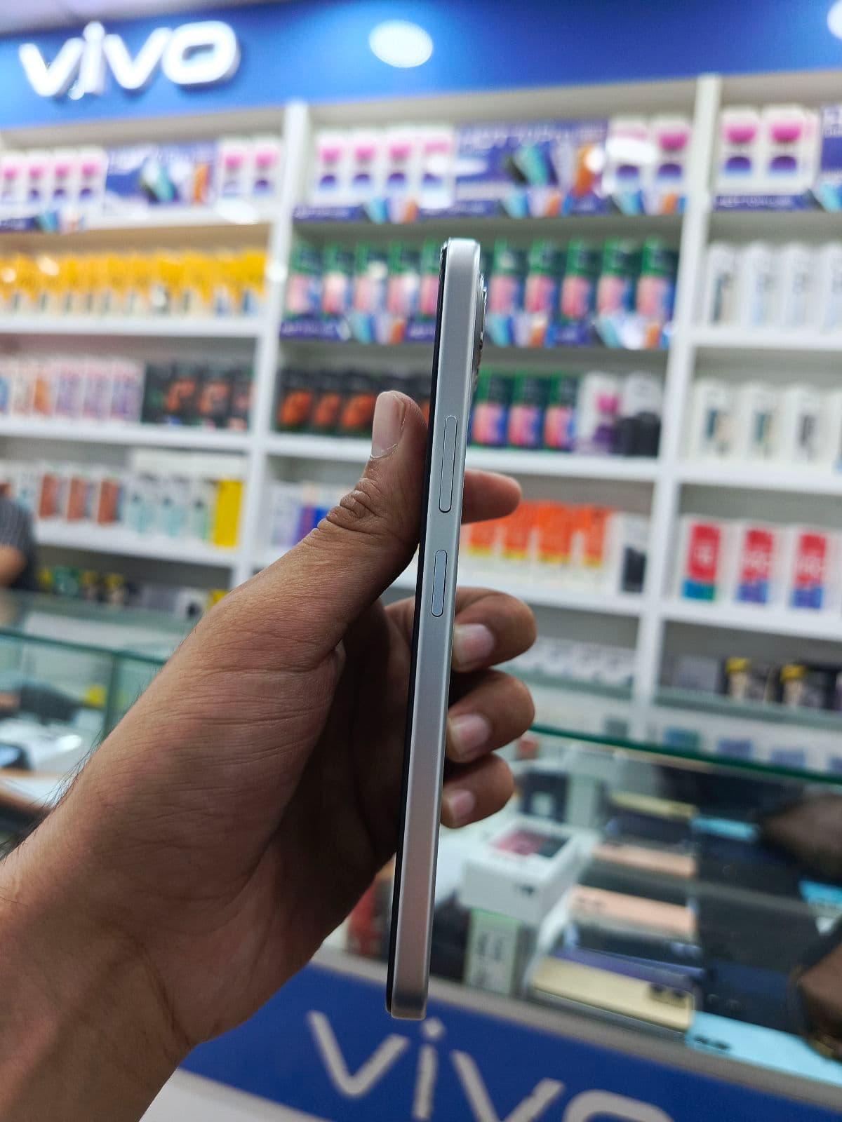 Infinix Smart 10 Plus 4GB / 128GB in Titanium Silver — photo 2