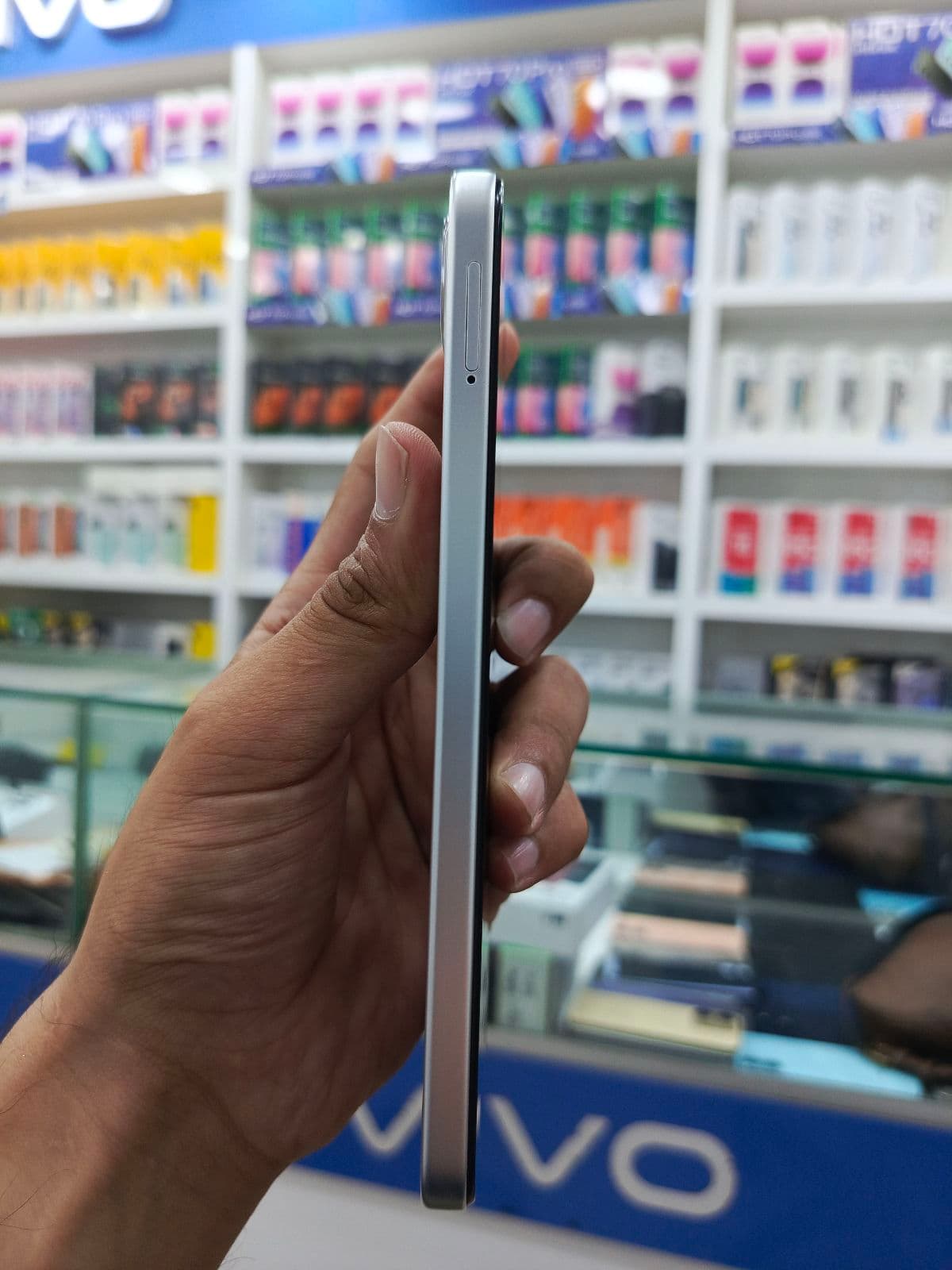 Infinix Smart 10 Plus 4GB / 128GB in Titanium Silver — photo 5
