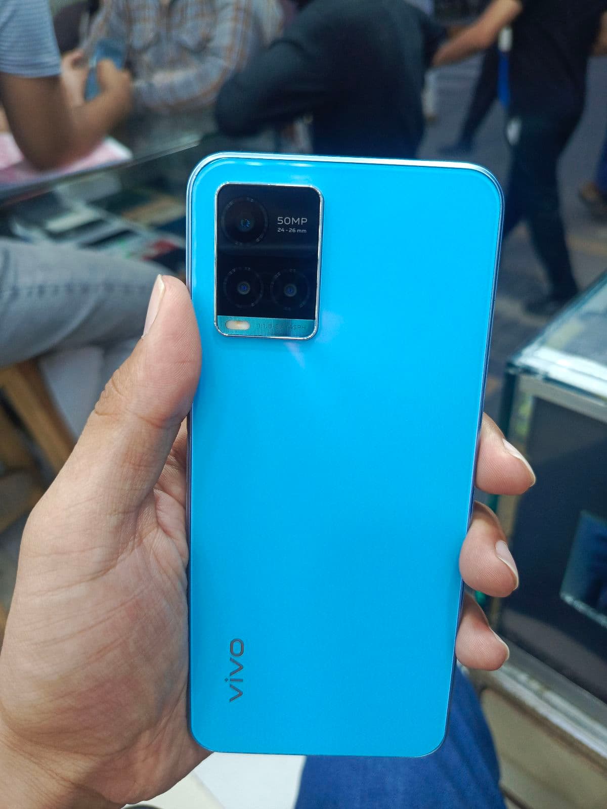Vivo Y33s 8GB / 128GB in Midday Dream — photo 1