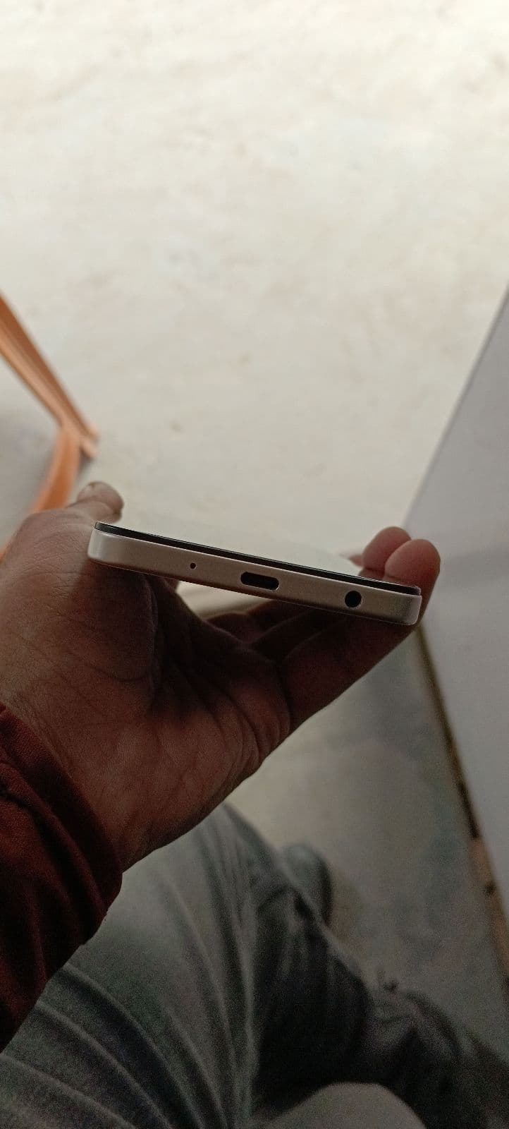 Vivo Y11d 6GB / 128GB in Sunrise Gold — photo 5
