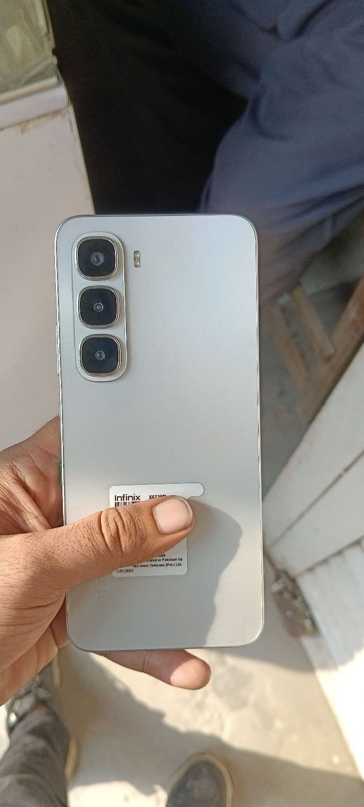 Infinix Hot 60i · 6GB / 128GB