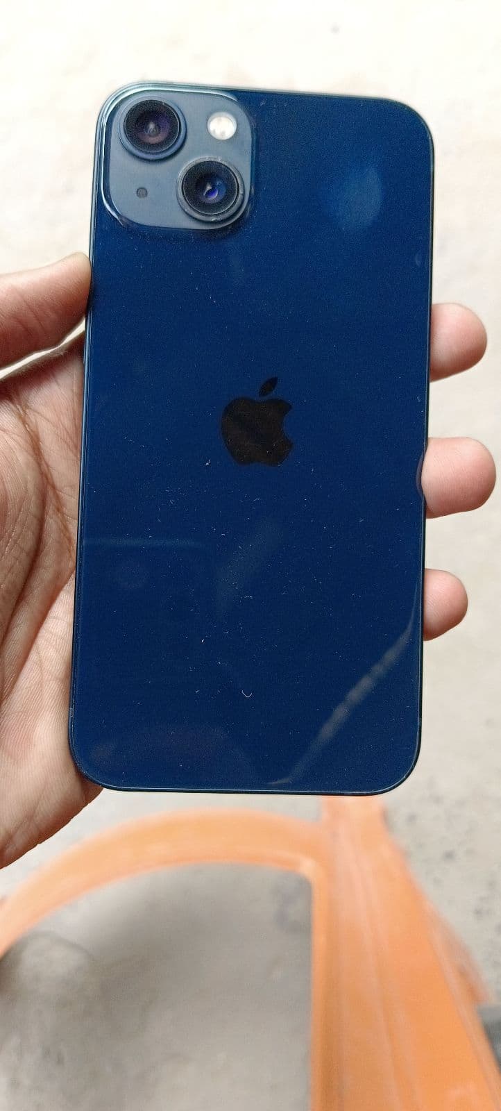 iPhone 13 · 128GB