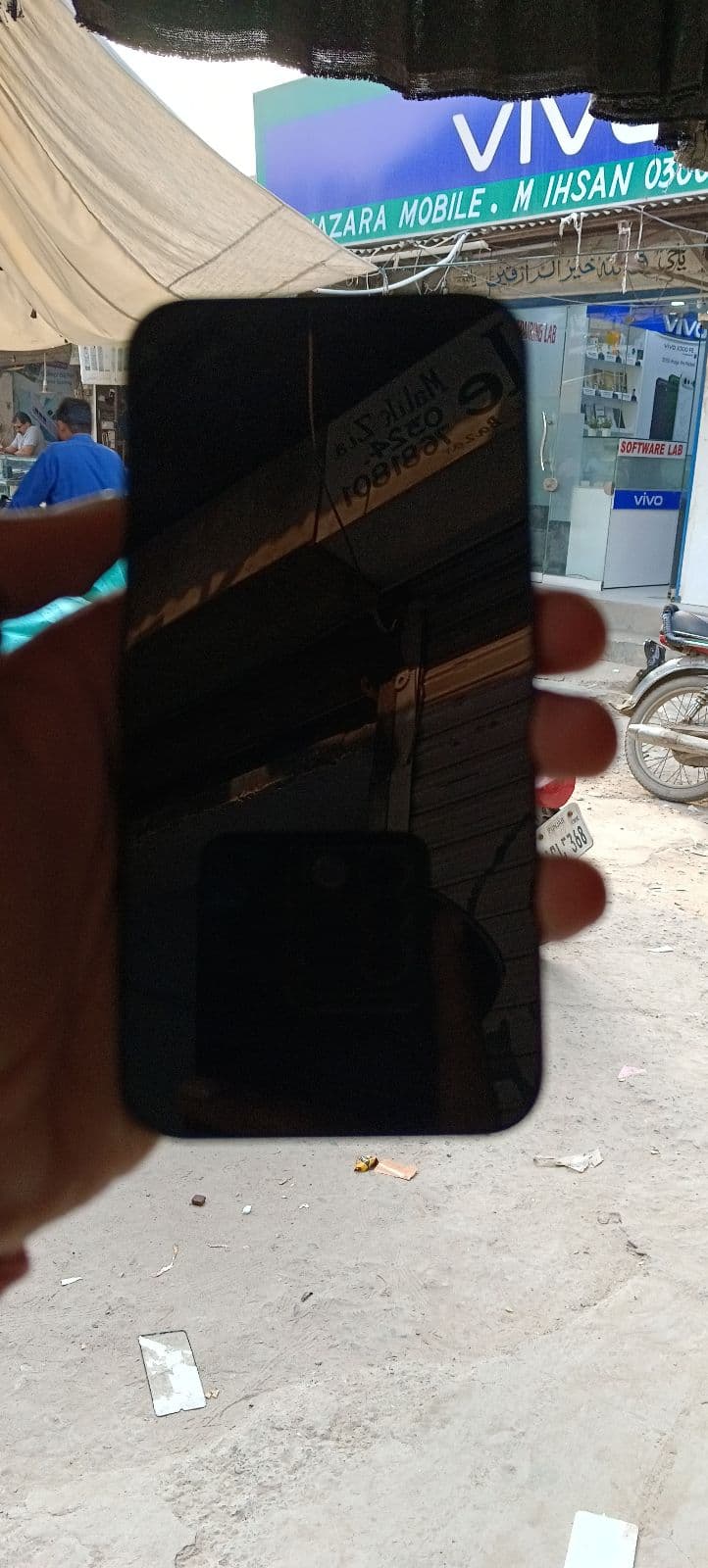 Apple iPhone 13 128GB in Blue — photo 2