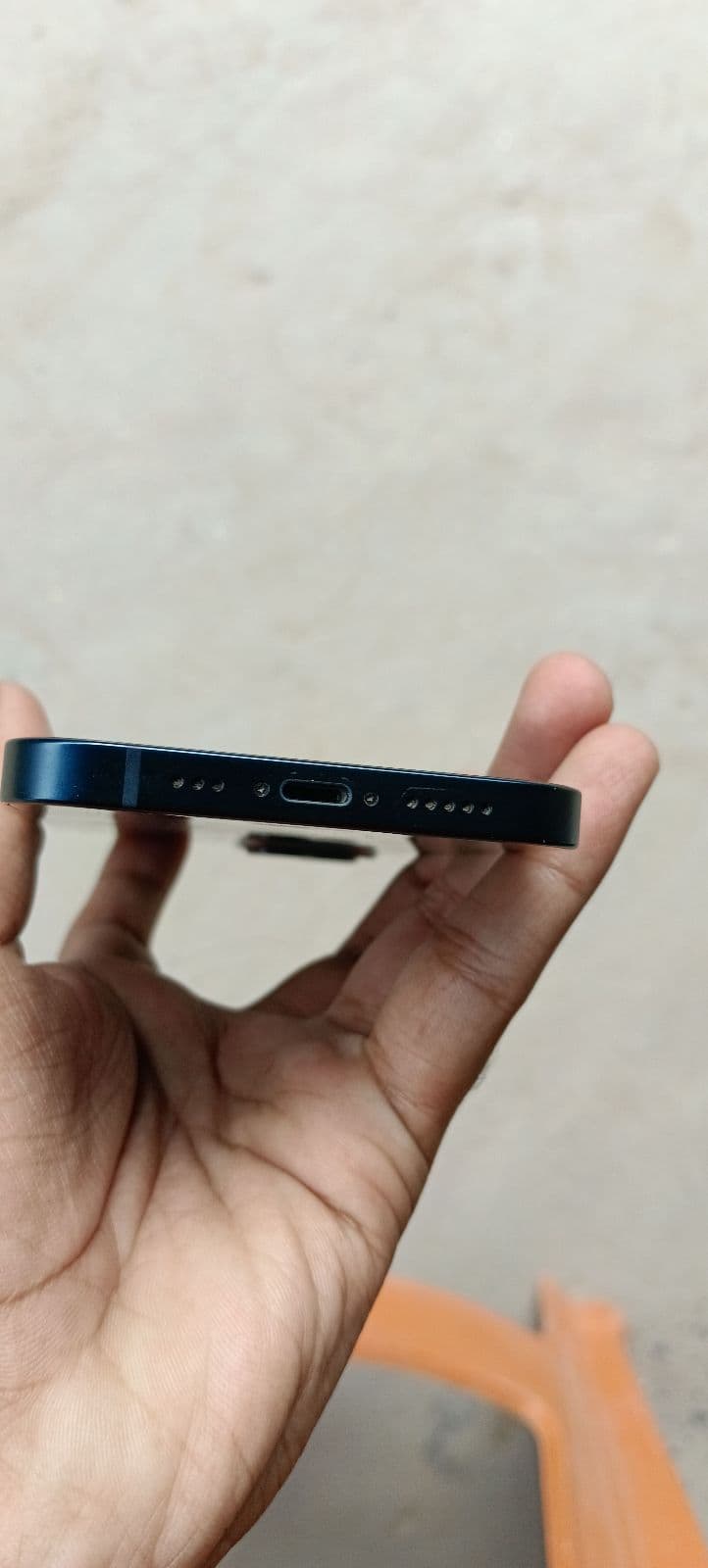 Apple iPhone 13 128GB in Blue — photo 3