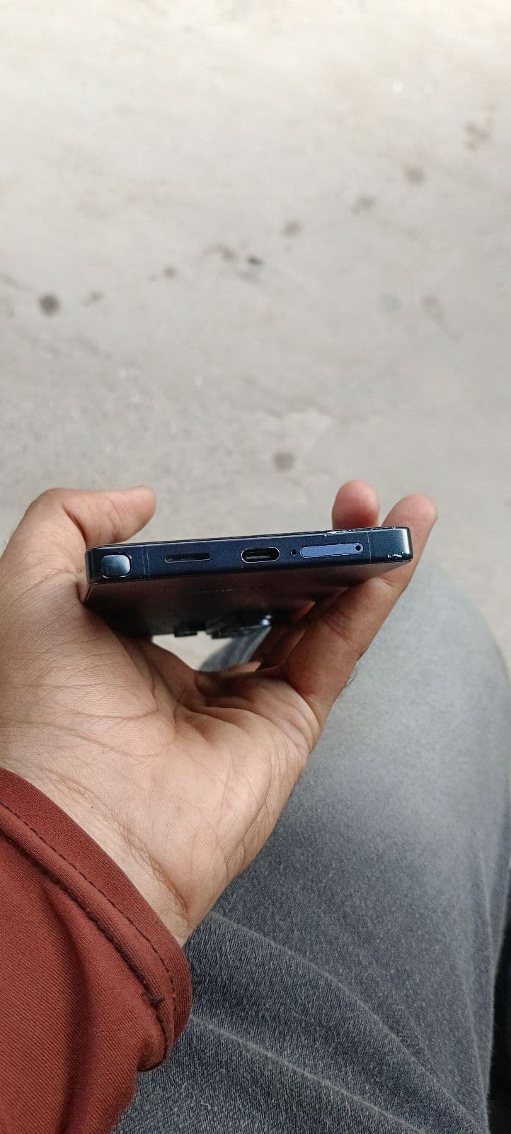 Samsung Galaxy S25 Ultra 12GB / 1TB in Titanium Silverblue — photo 5