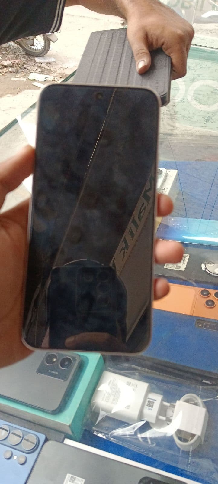 Vivo Y31d 6GB / 128GB in Glow White — photo 2
