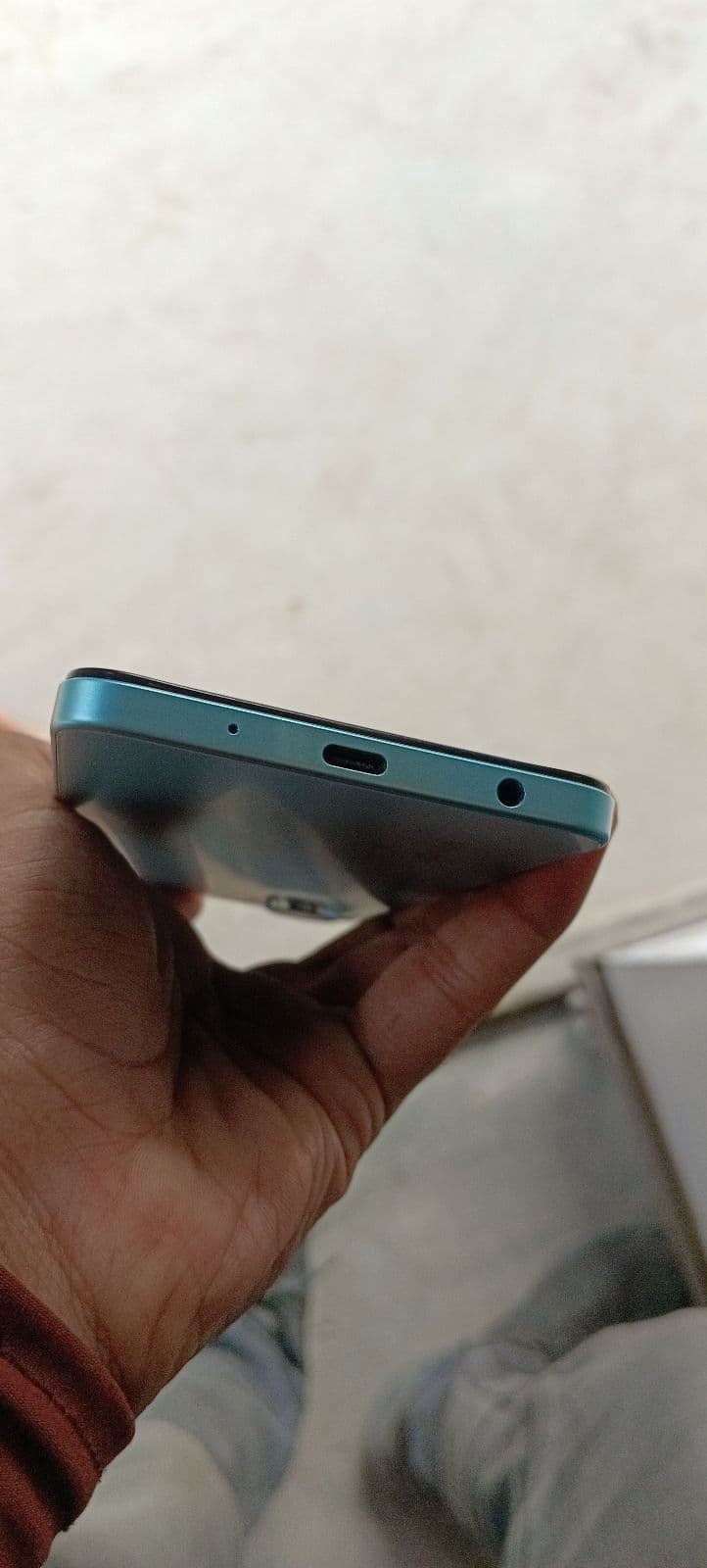 Vivo Y05e 4GB / 64GB in Teal — photo 3